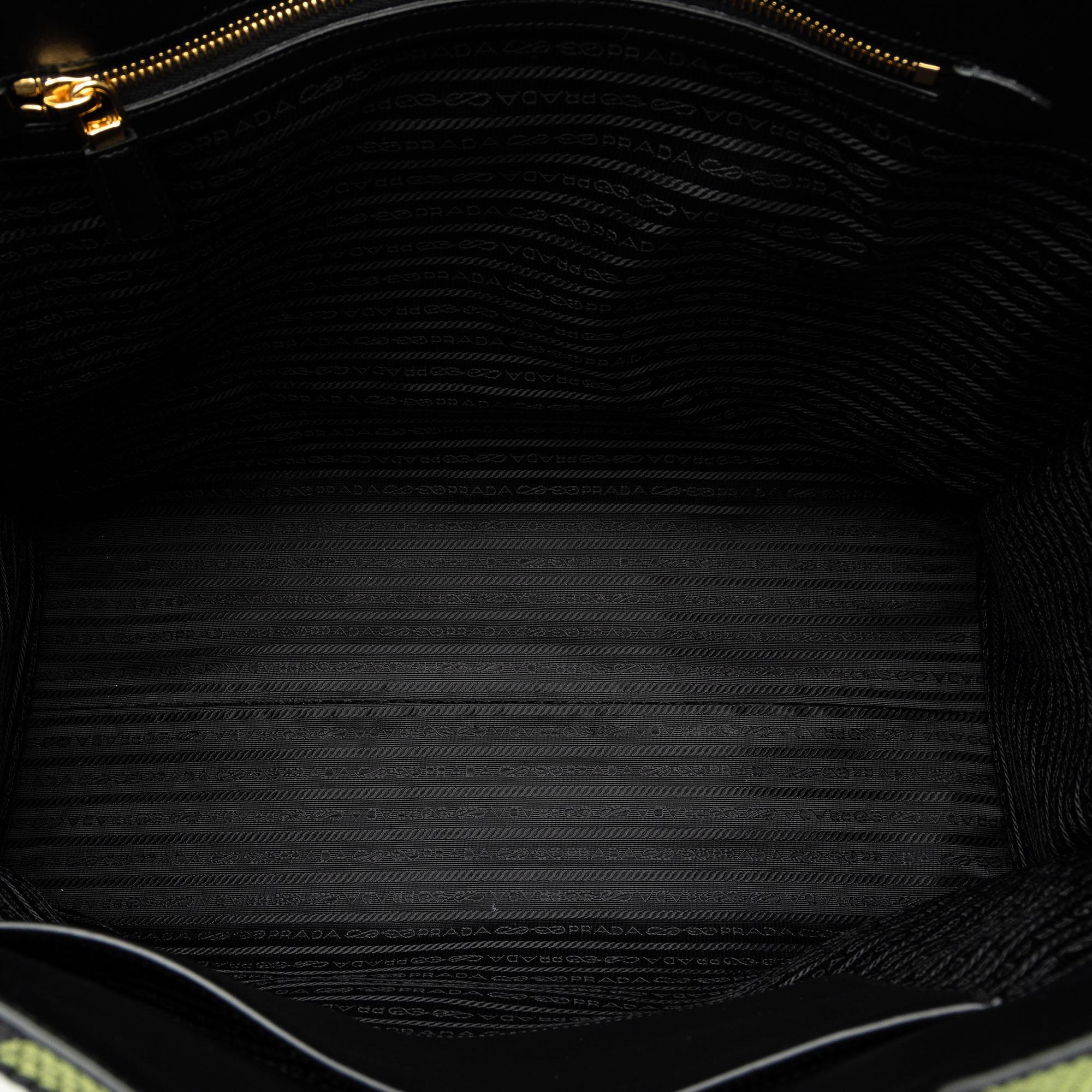 Prada Large Triangolo Jacquard Symbole Tote (SHG-YpY2Cg)