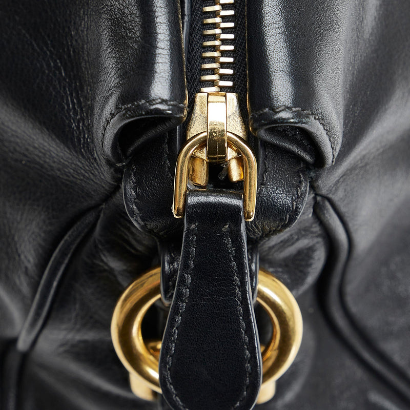 Prada Leather Tote Bag (SHG-D4pUnz)