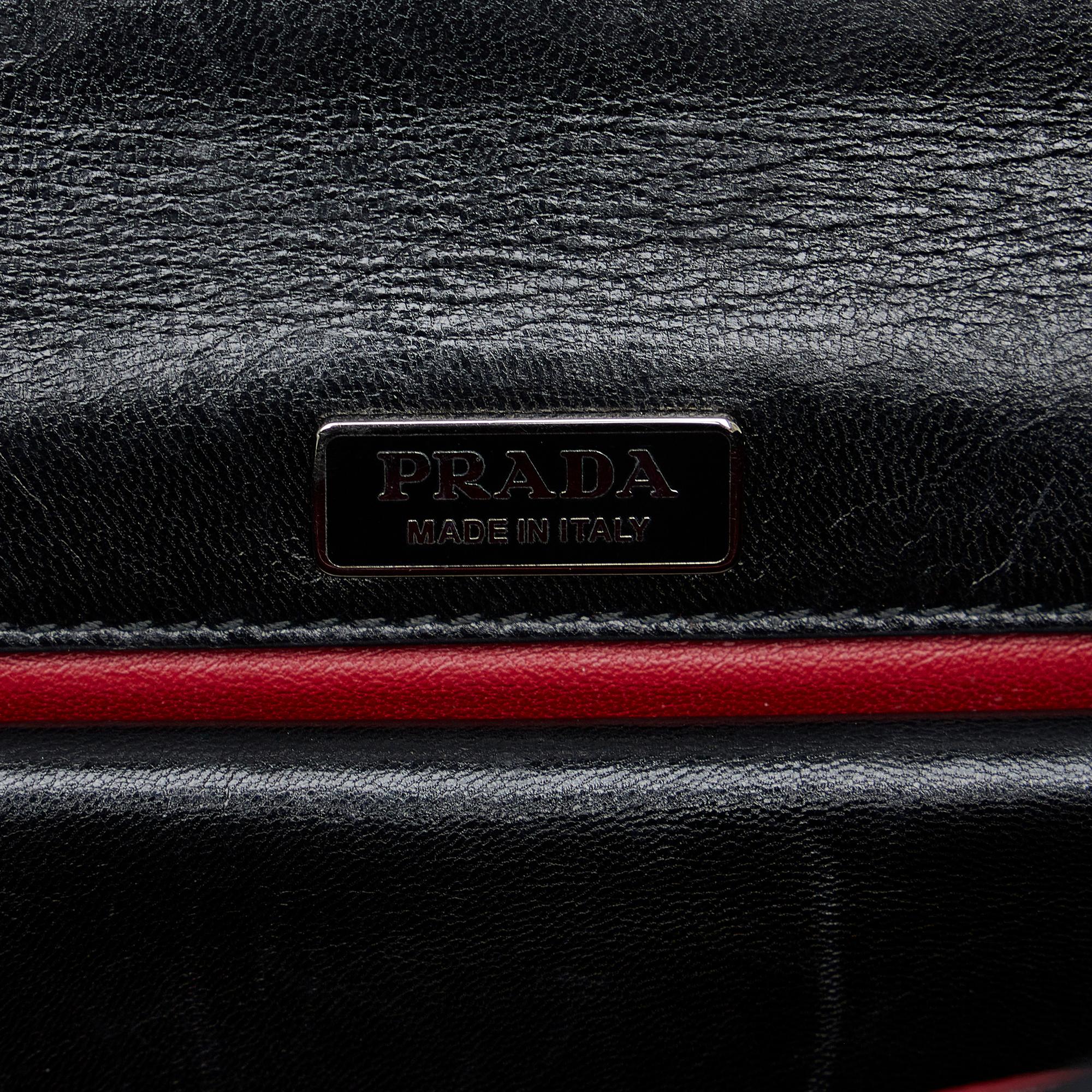 Prada Madras Chain Shoulder Bag (SHG-SmrfbK)