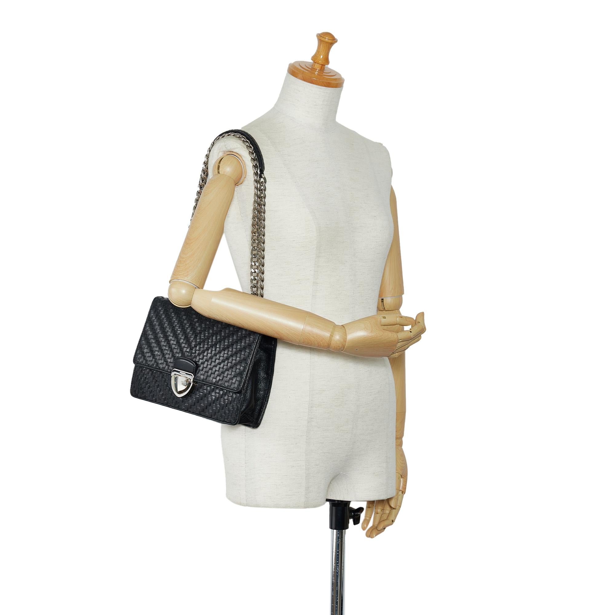 Prada Madras Chain Shoulder Bag (SHG-SmrfbK)