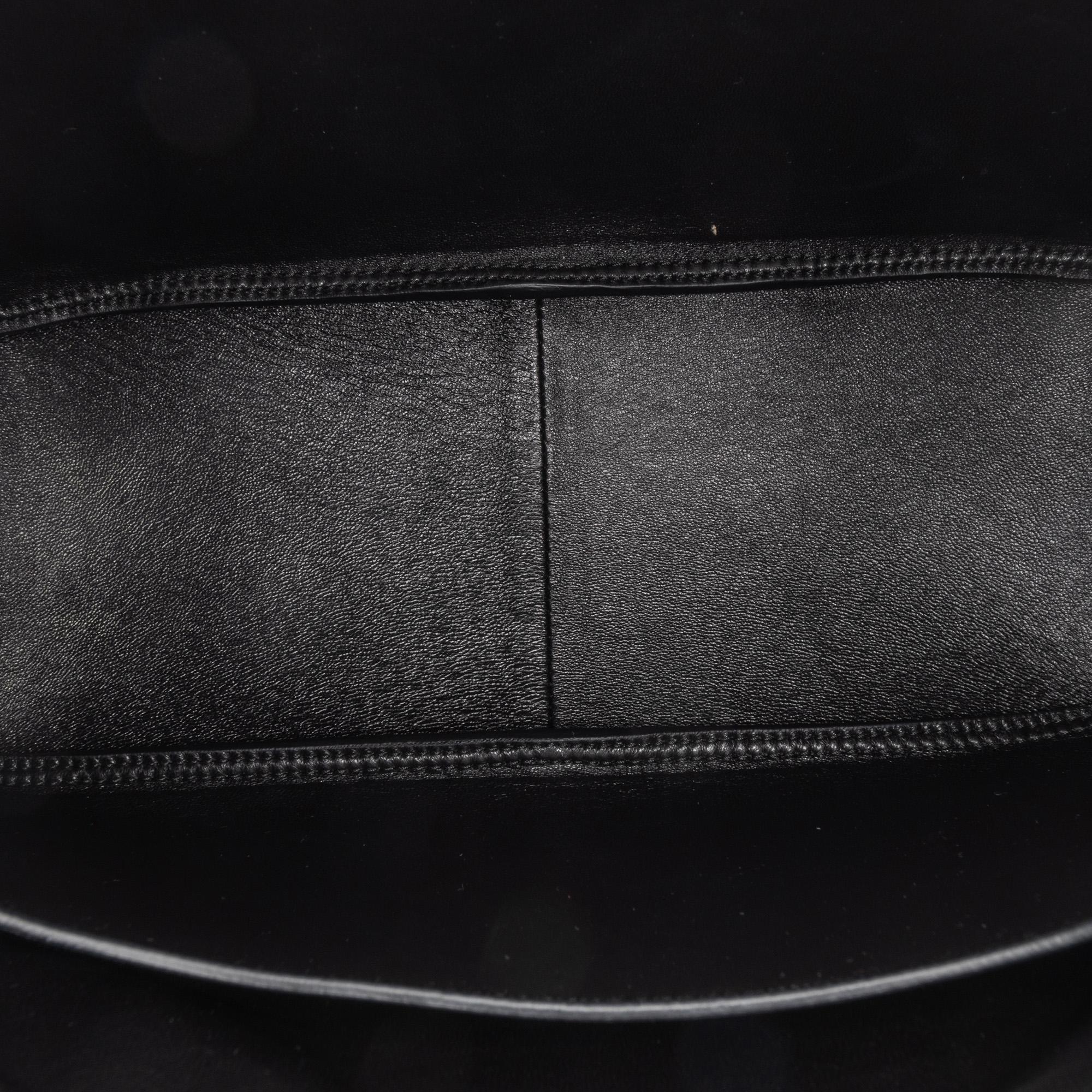 Prada Medium Soft Calf Shoulder Bag (SHG-C6avc3)