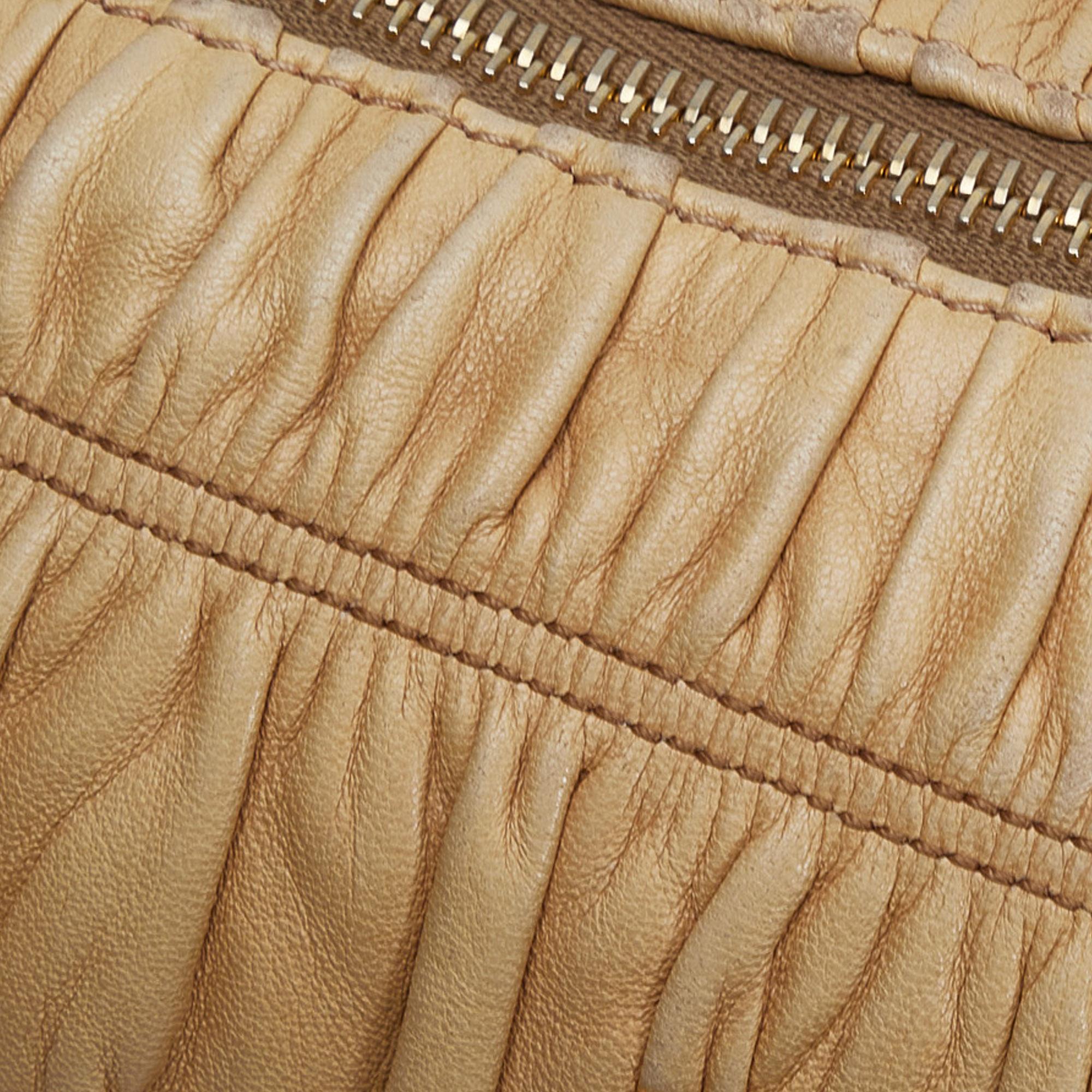 Prada Nappa Gaufre Chain Shoulder Bag (SHG-tjjCqR)