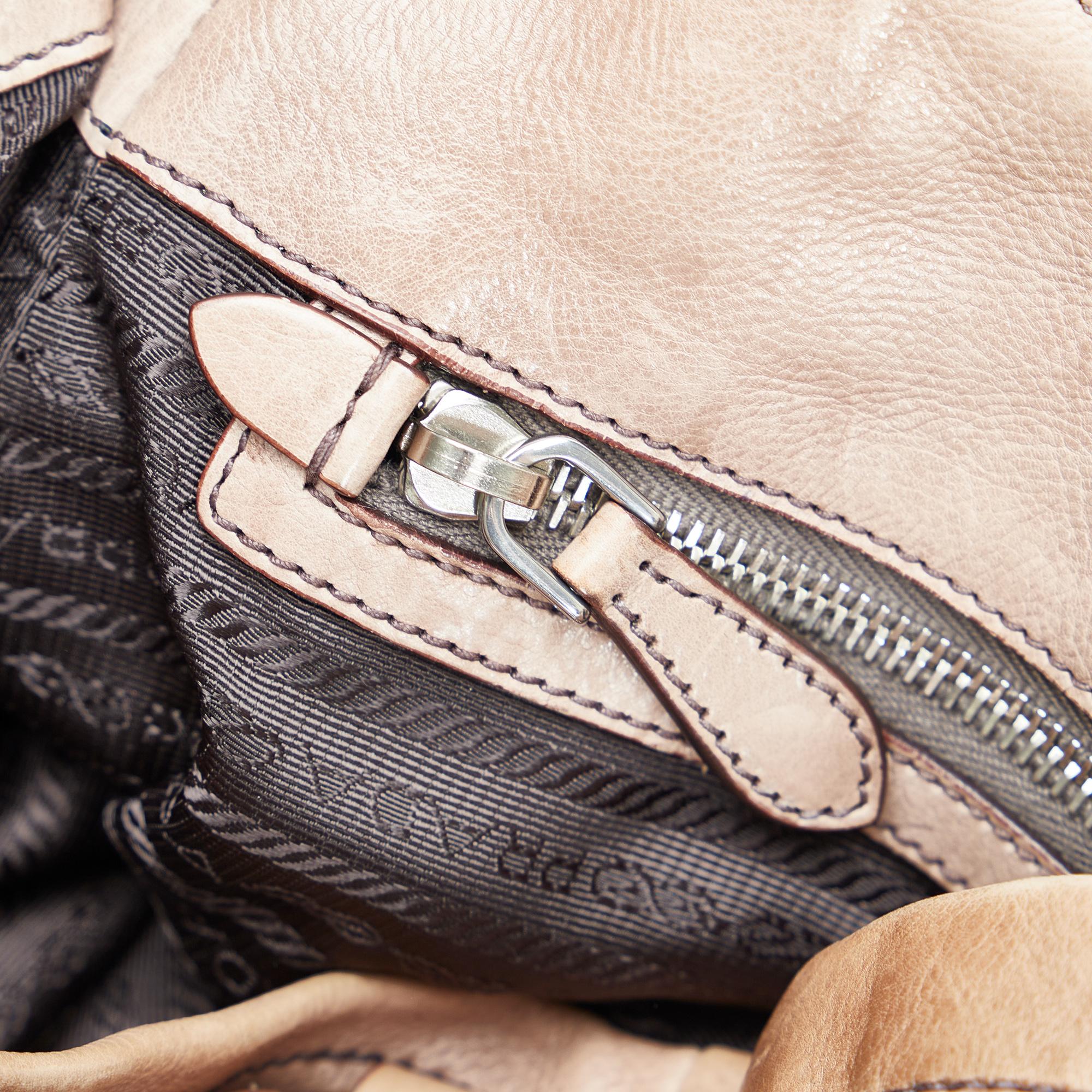 Prada Ombre Leather Tote (SHG-7ROBVv)