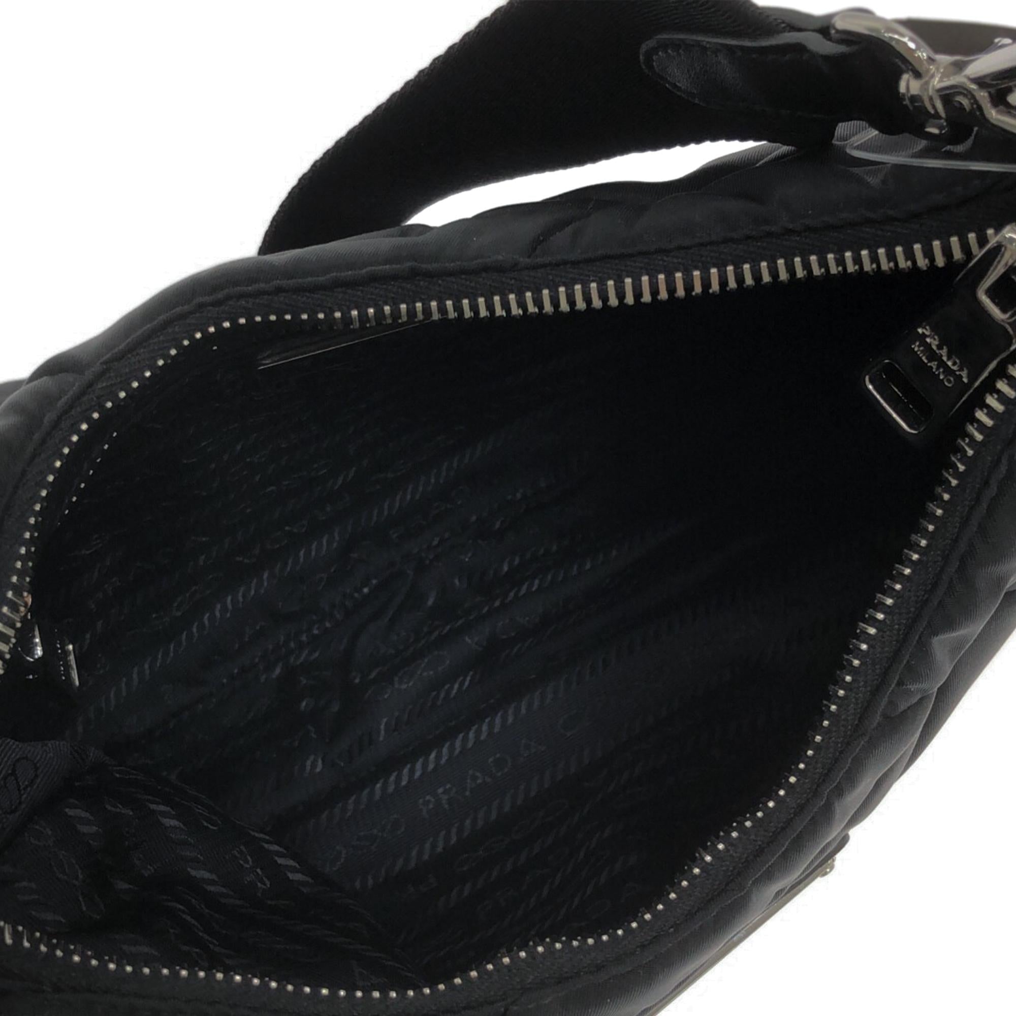Prada Padded Re-Nylon Crossbody Bag (SHG-D7BHRa)