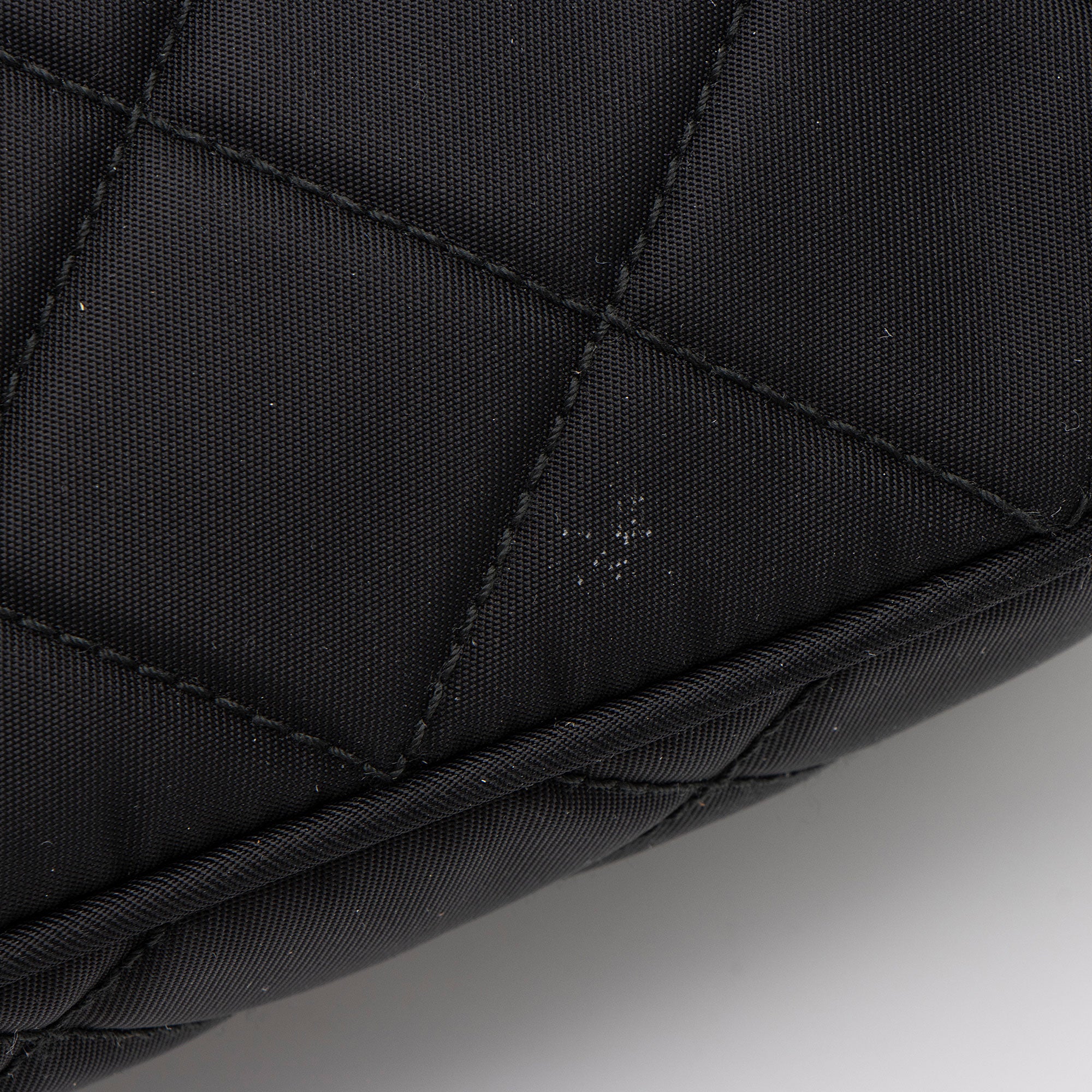 Prada Quilted Tessuto Impuntu Crossbody (SHF-PSvl96)