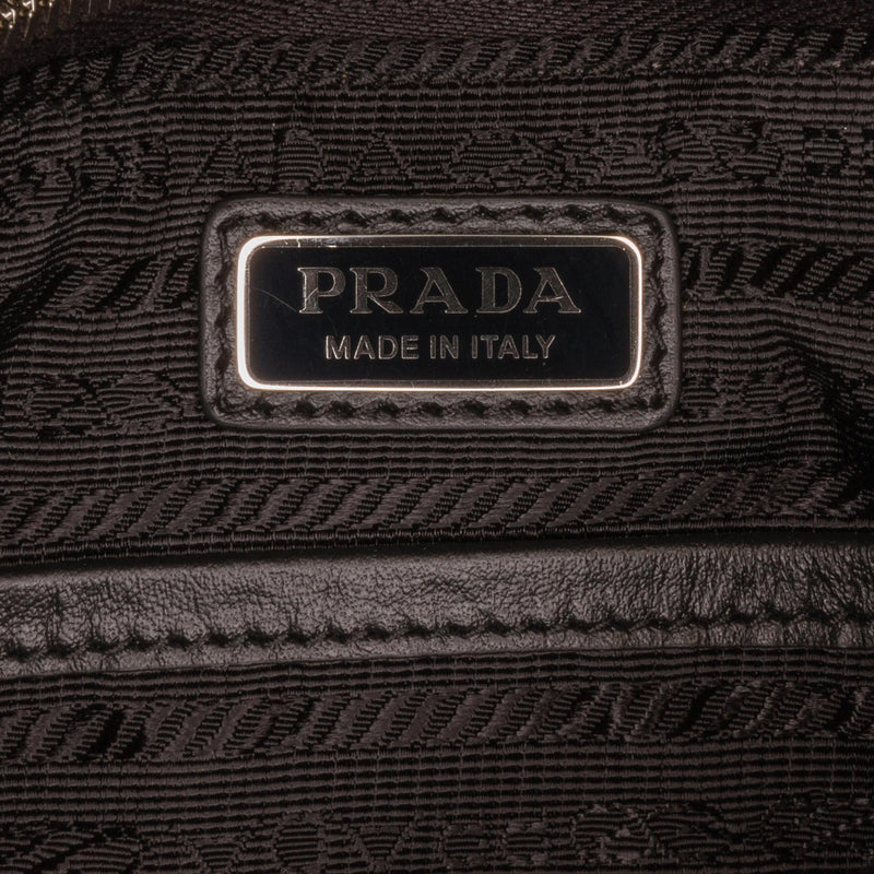 Prada Re-Edition Zip Messenger Bag (SHG-a2zQff)