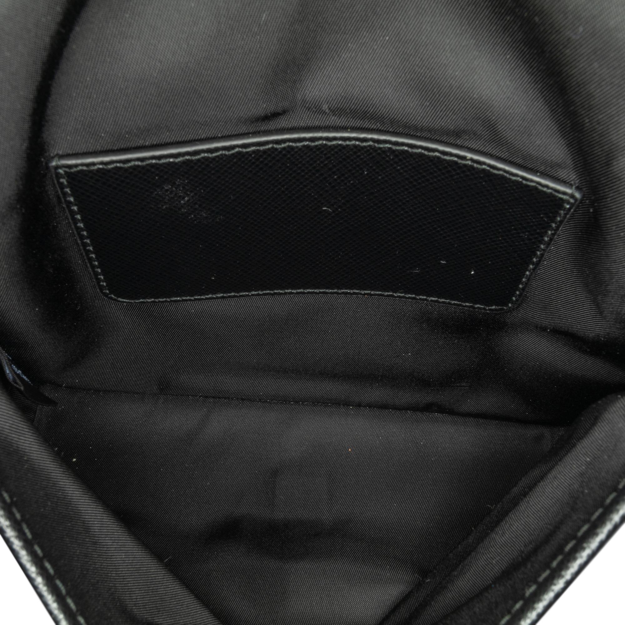 Prada Re-Nylon and Saffiano Smartphone Case (SHG-O3Uw9r)