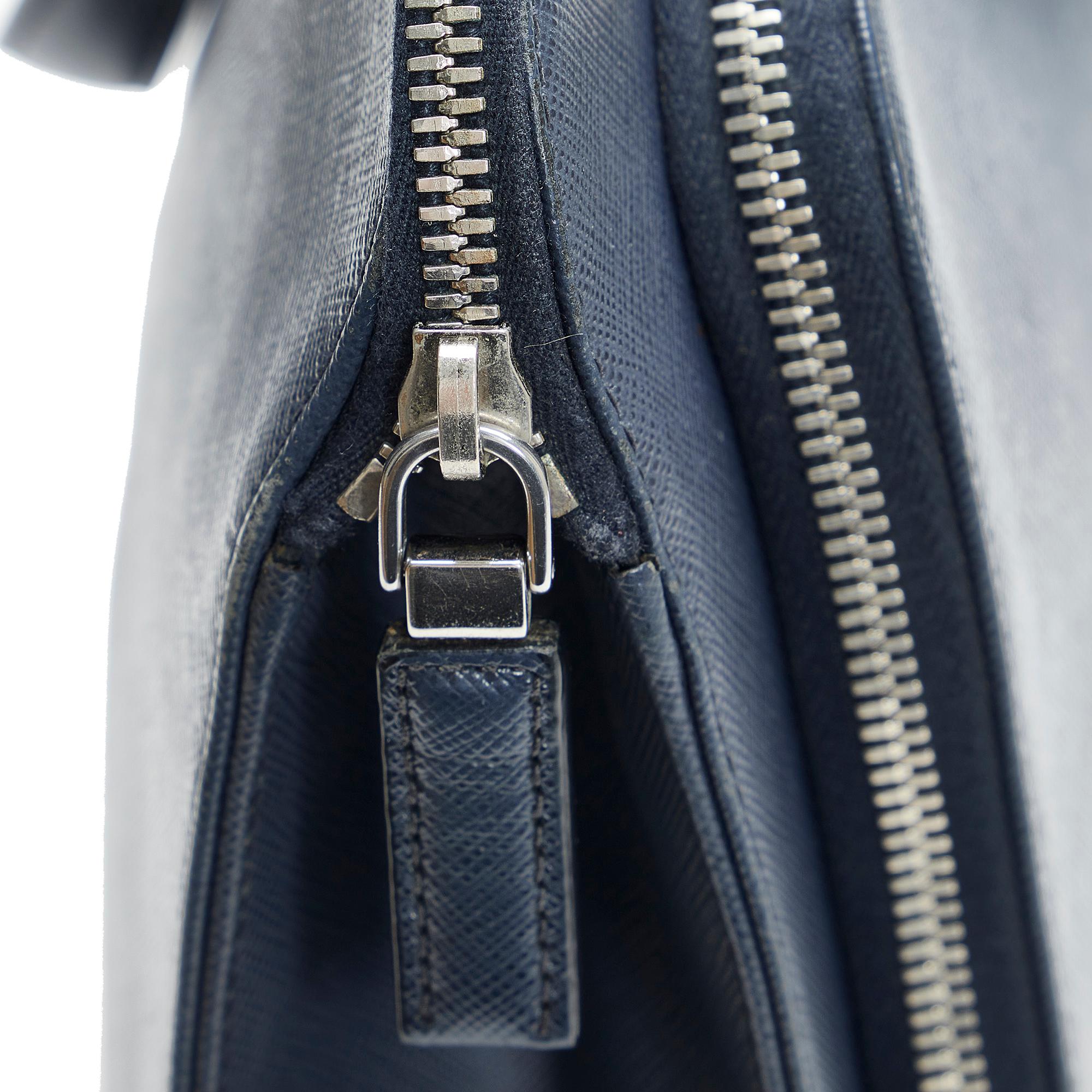 Prada Saffiano Business Bag (SHG-VcQIGB)