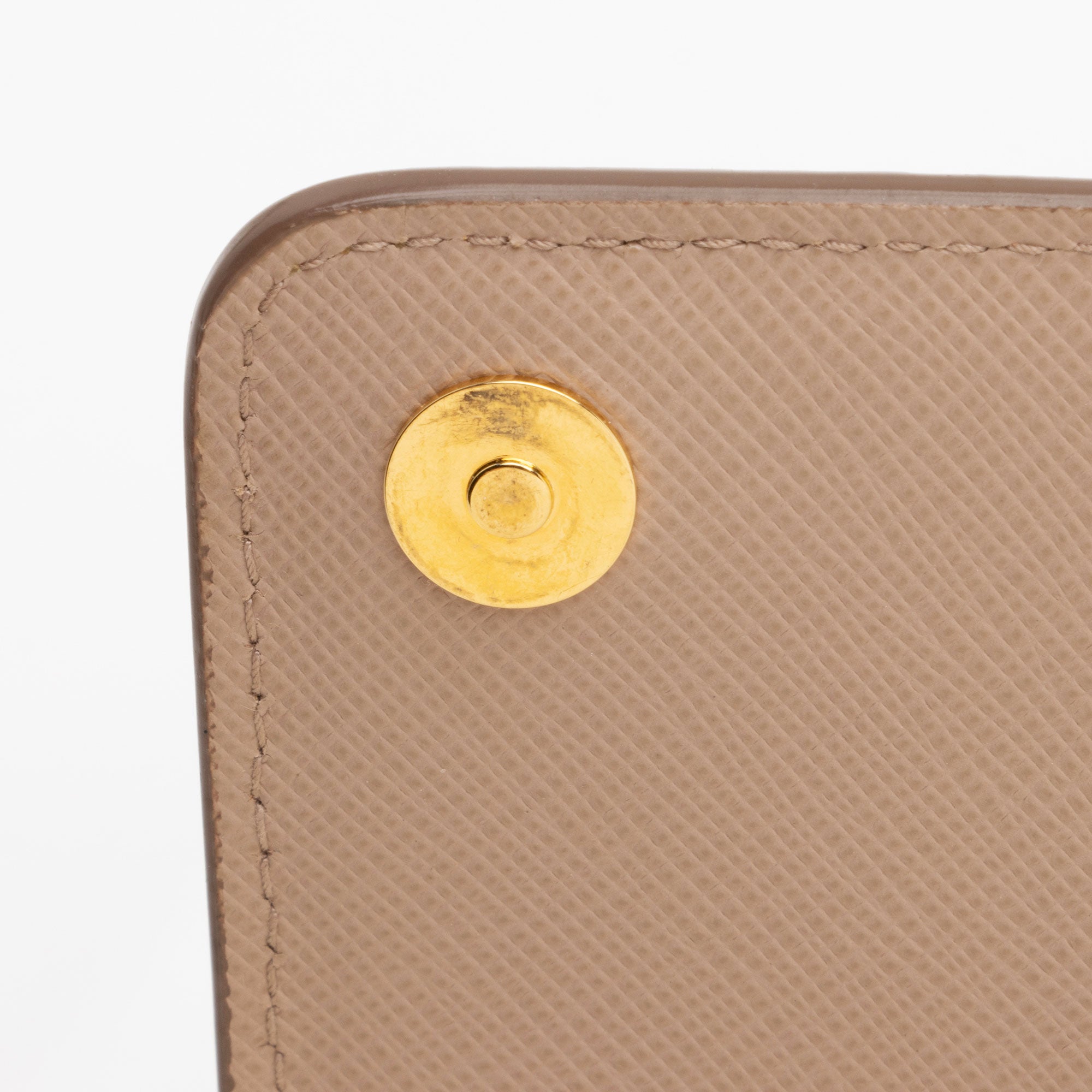 Prada Saffiano Continental Wallet on Chain Bag (SHF-SzvpEr)