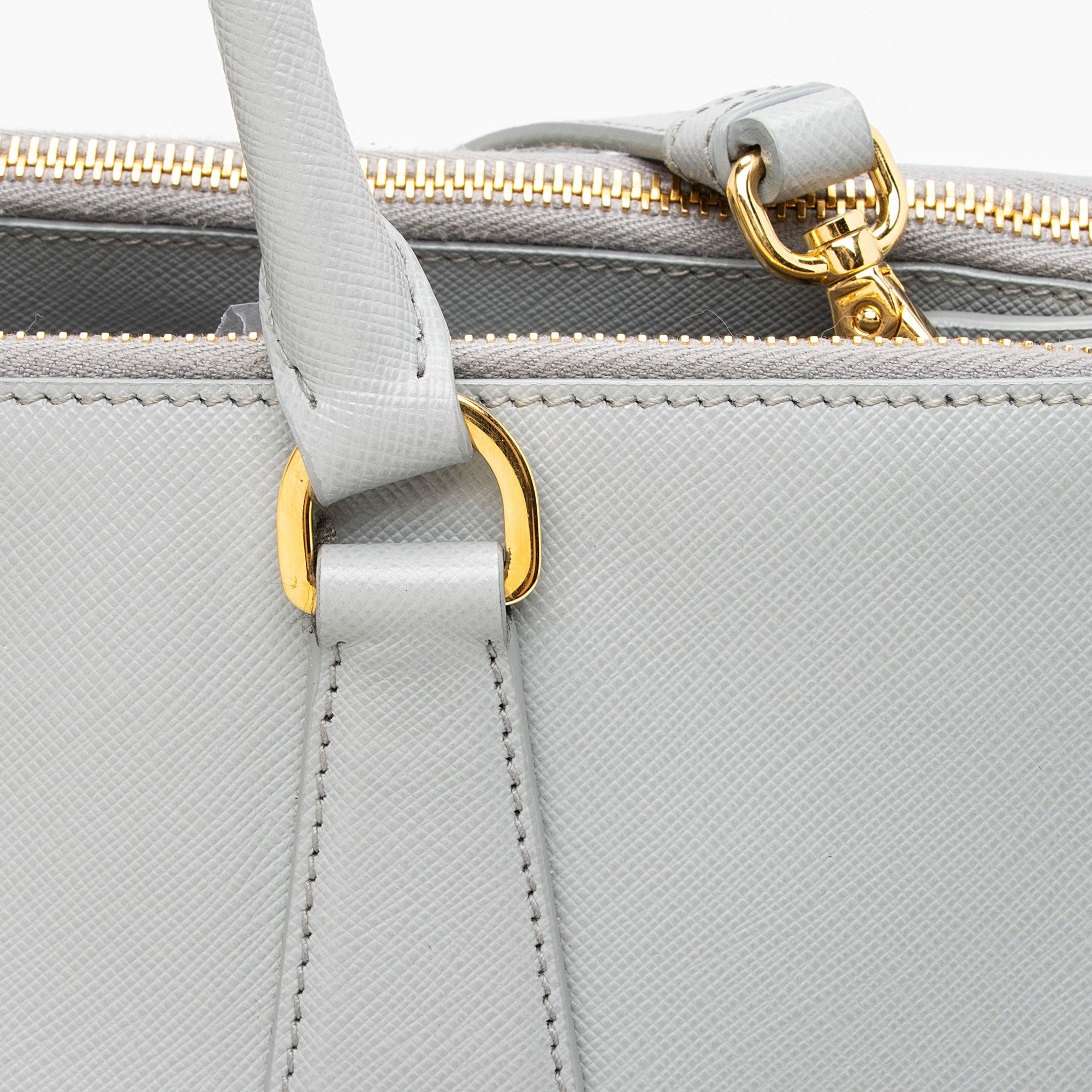 Prada Saffiano Lux Double Zip Medium Tote (SHF-Aob7u3)