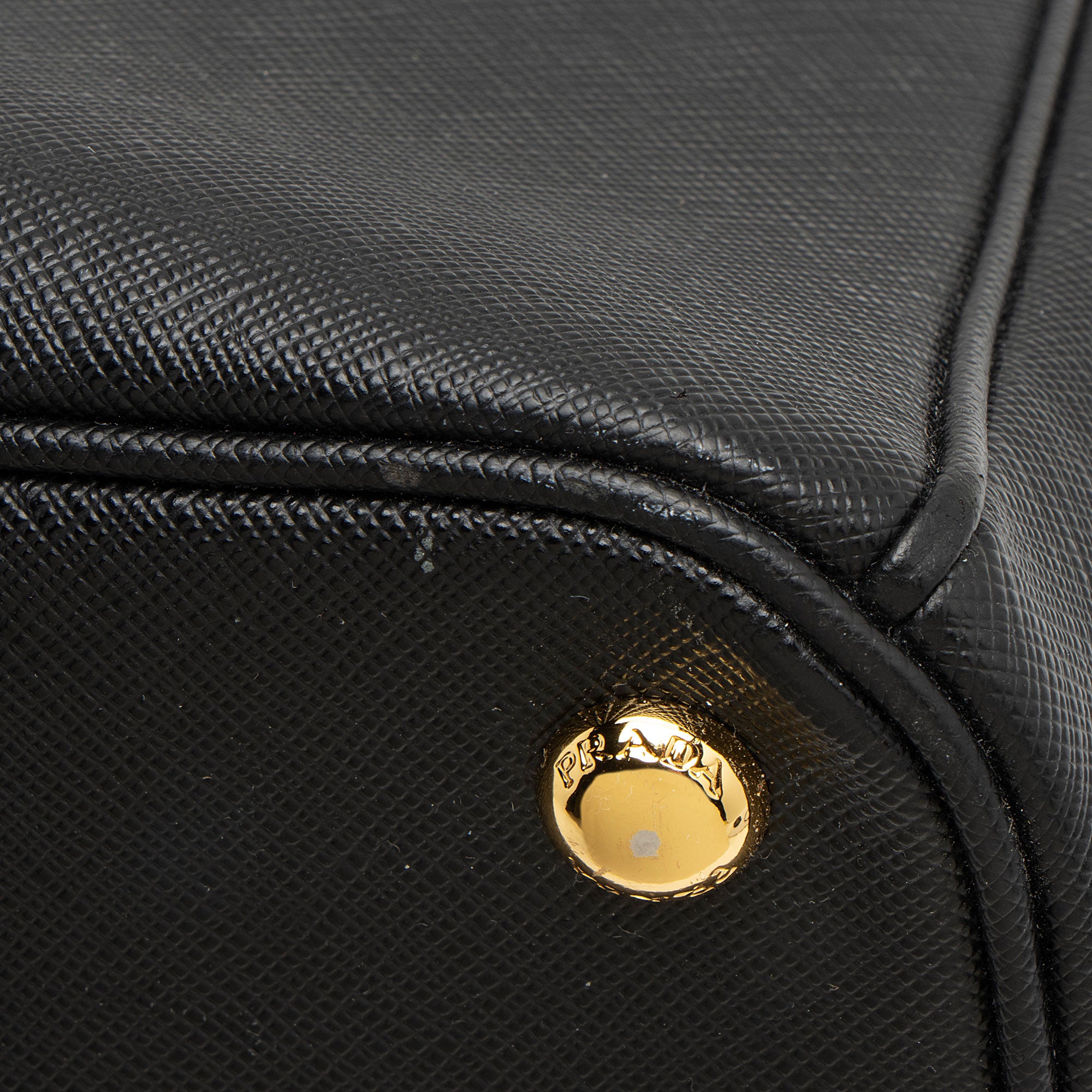 Prada Saffiano Lux Double Zip Medium Tote (SHF-bT2iXS)