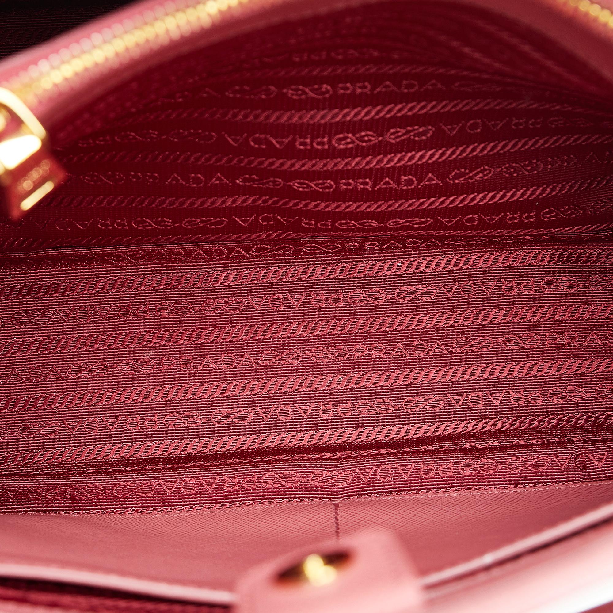 Prada Saffiano Lux Promenade (SHG-y7XoHW)