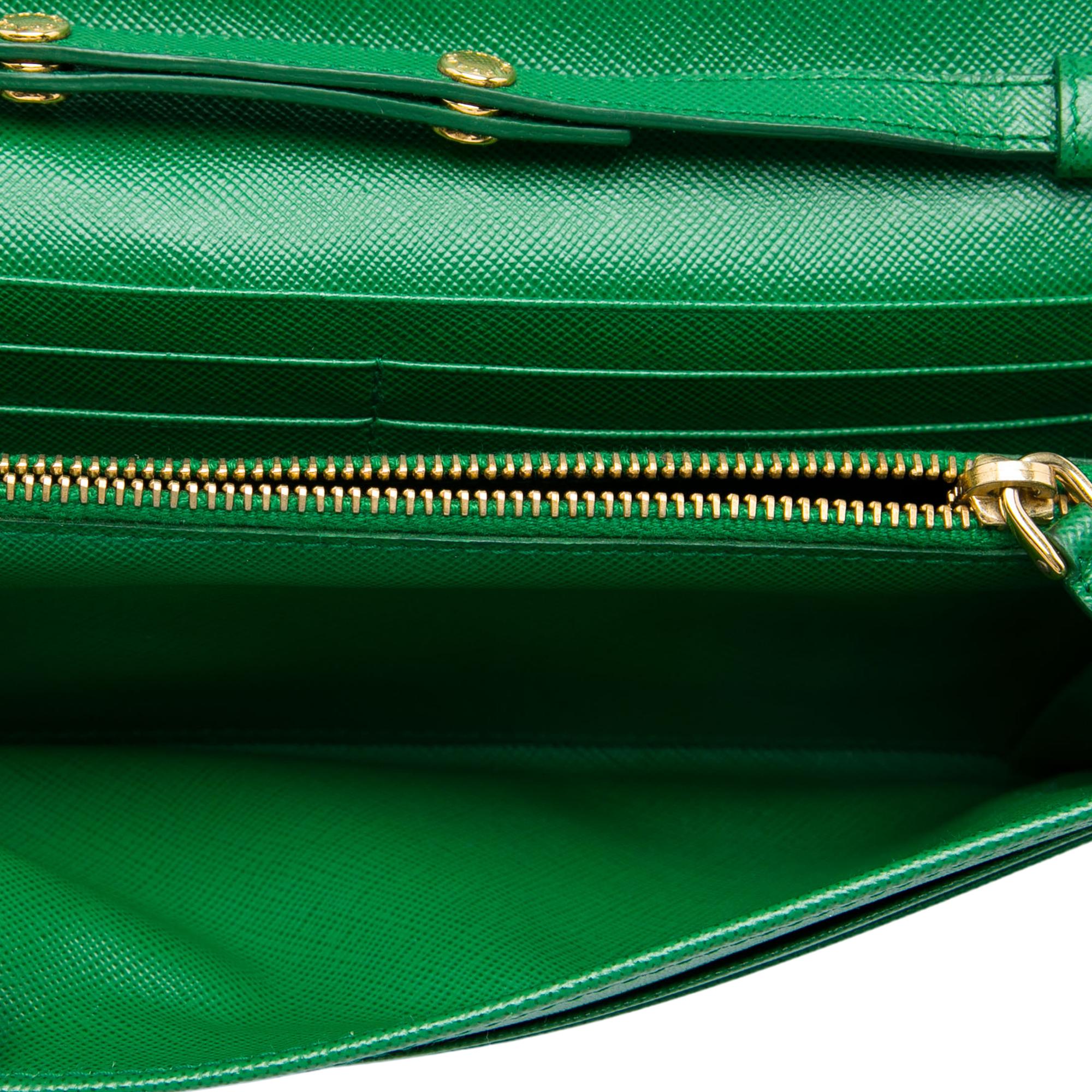 Prada Saffiano Lux Wallet On Chain