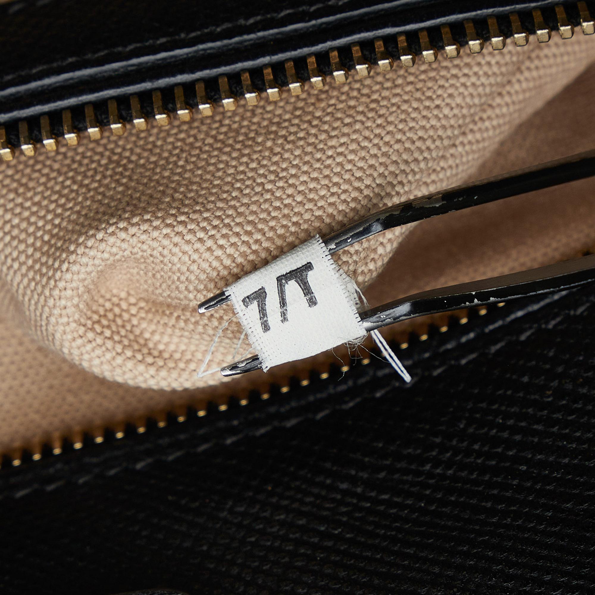 Prada Saffiano Trimmed Canvas Handbag (SHG-lbKo5s)