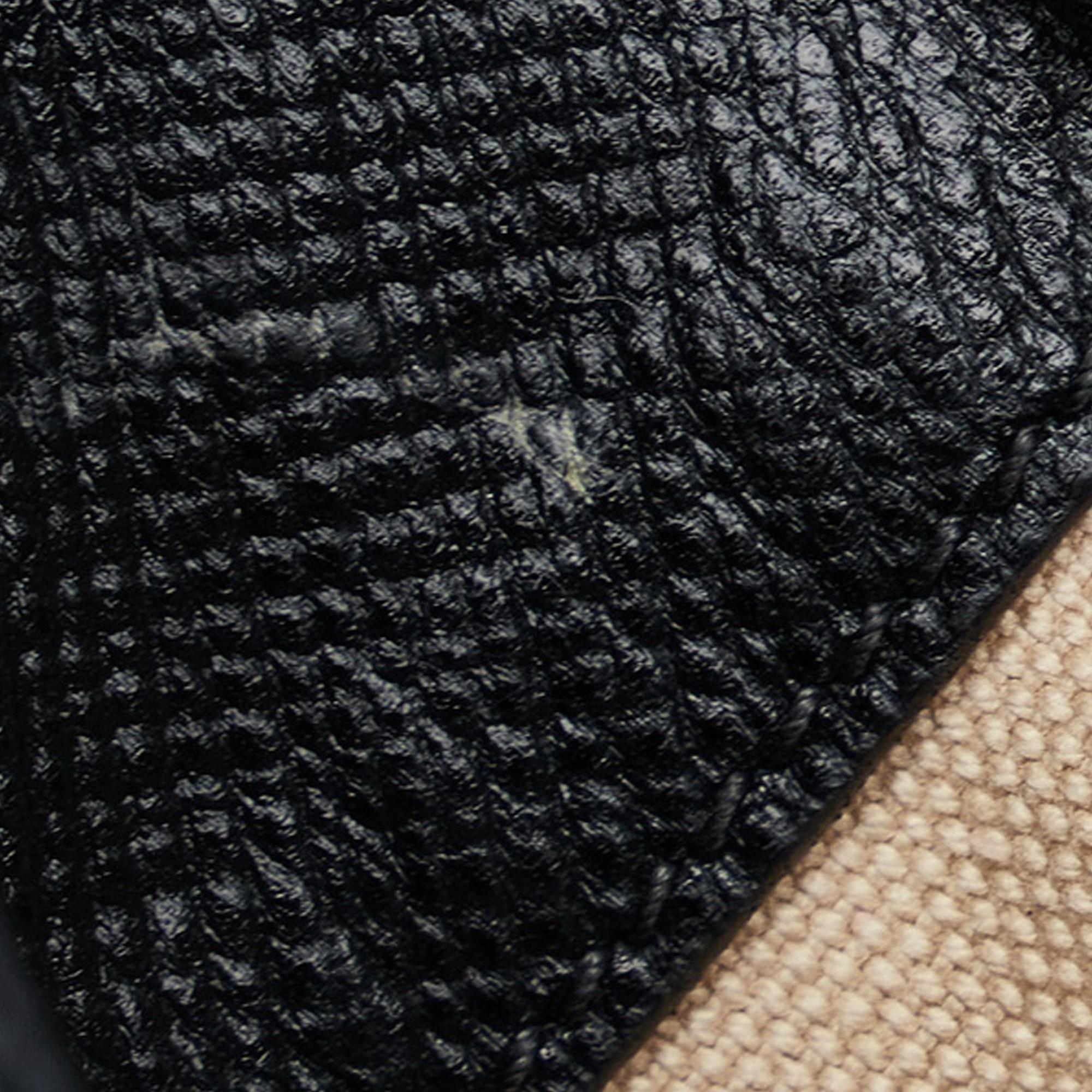 Prada Saffiano Trimmed Canvas Handbag (SHG-lbKo5s)