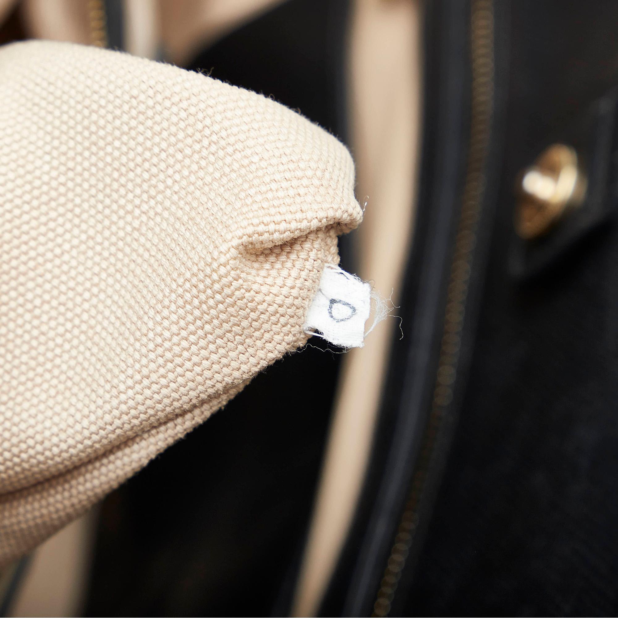 Prada Saffiano Trimmed Canvas Handbag (SHG-iRWMer)