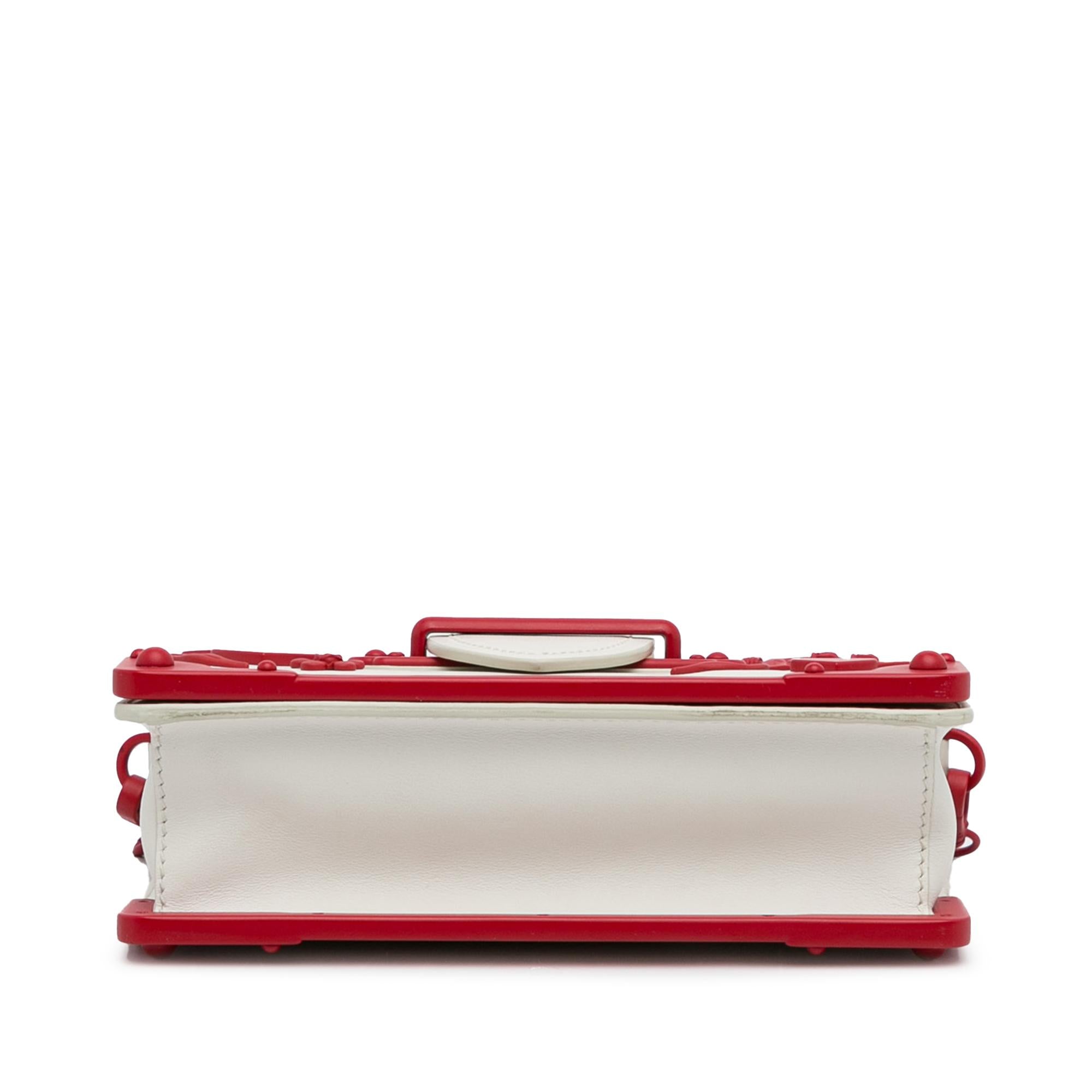Prada Saffiano Trimmed City Calf Cahier Flower Heart Bag (SHG-TTrQwq)