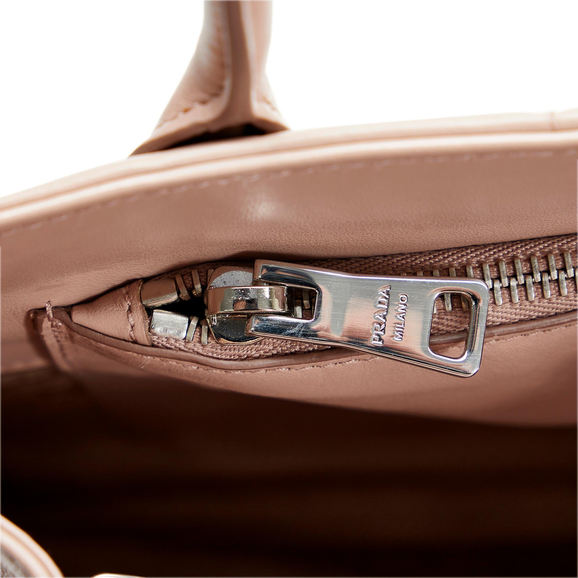 Prada Soft Calf Impunture Diagramme Satchel (SHG-di7DIH)