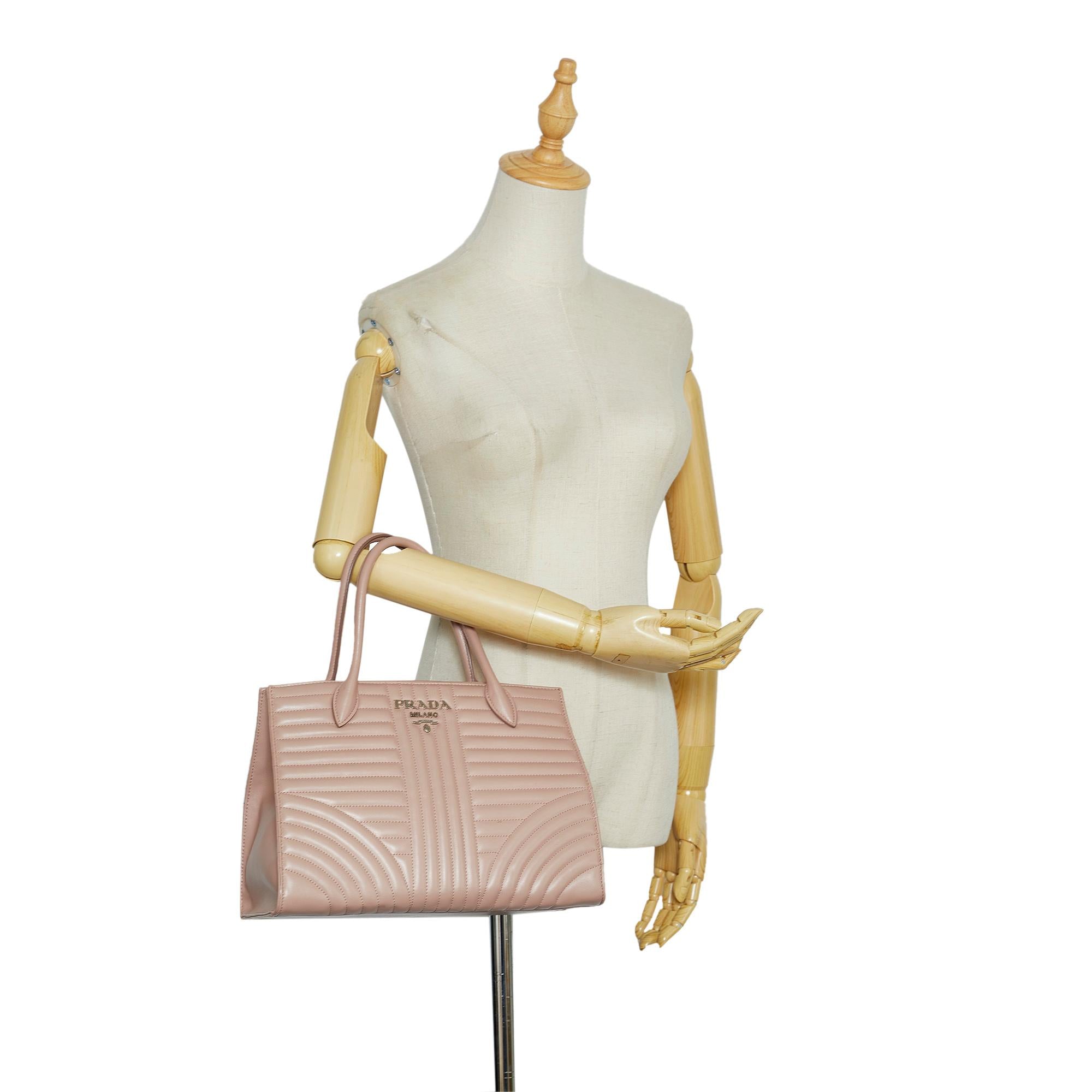 Prada Soft Calf Impunture Diagramme Satchel (SHG-di7DIH)