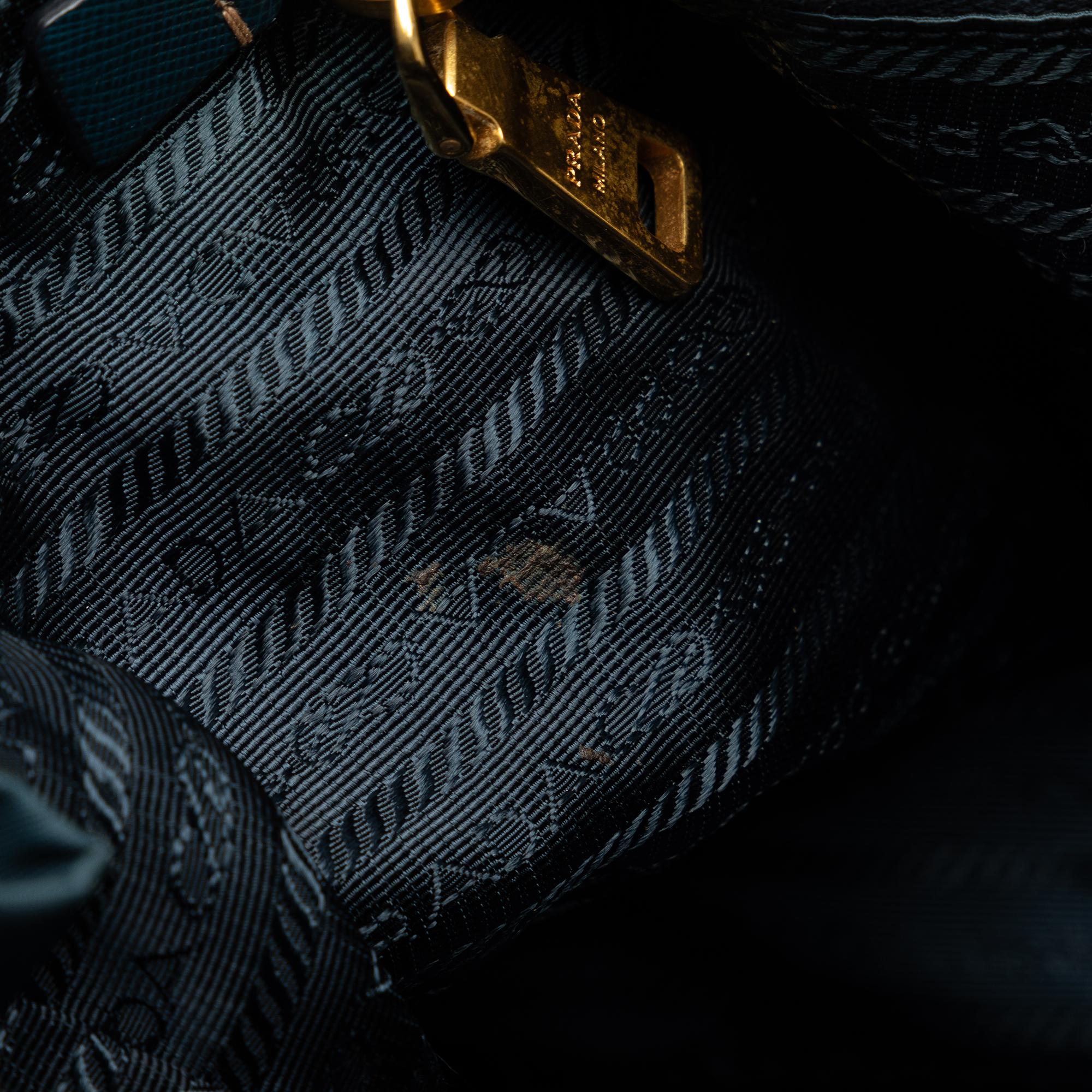 Prada Tessuto Backpack (SHG-JlynbU)