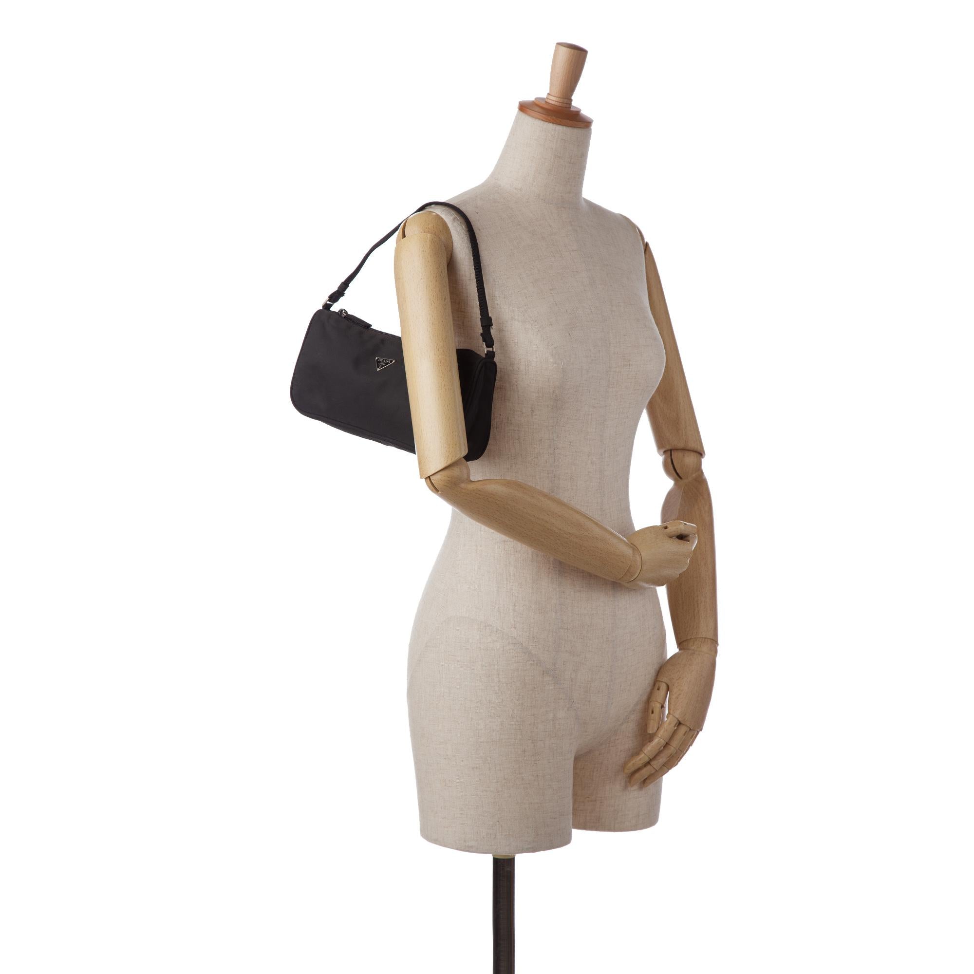 Prada Tessuto Baguette (SHG-jEOxiV)