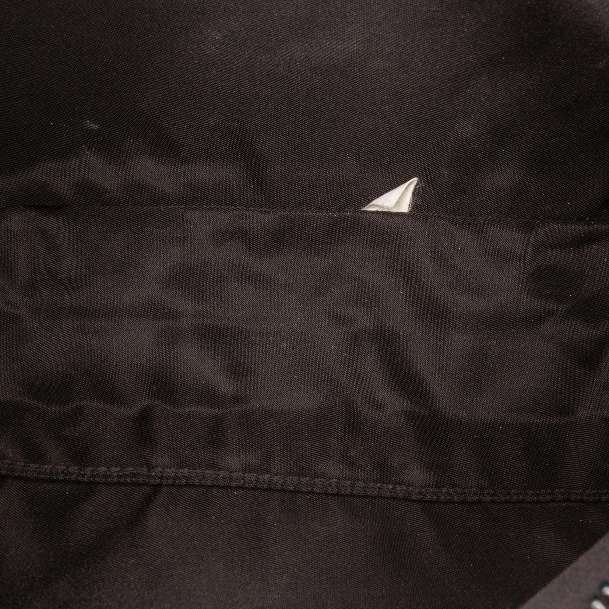 Prada Tessuto Baguette (SHG-jEOxiV)