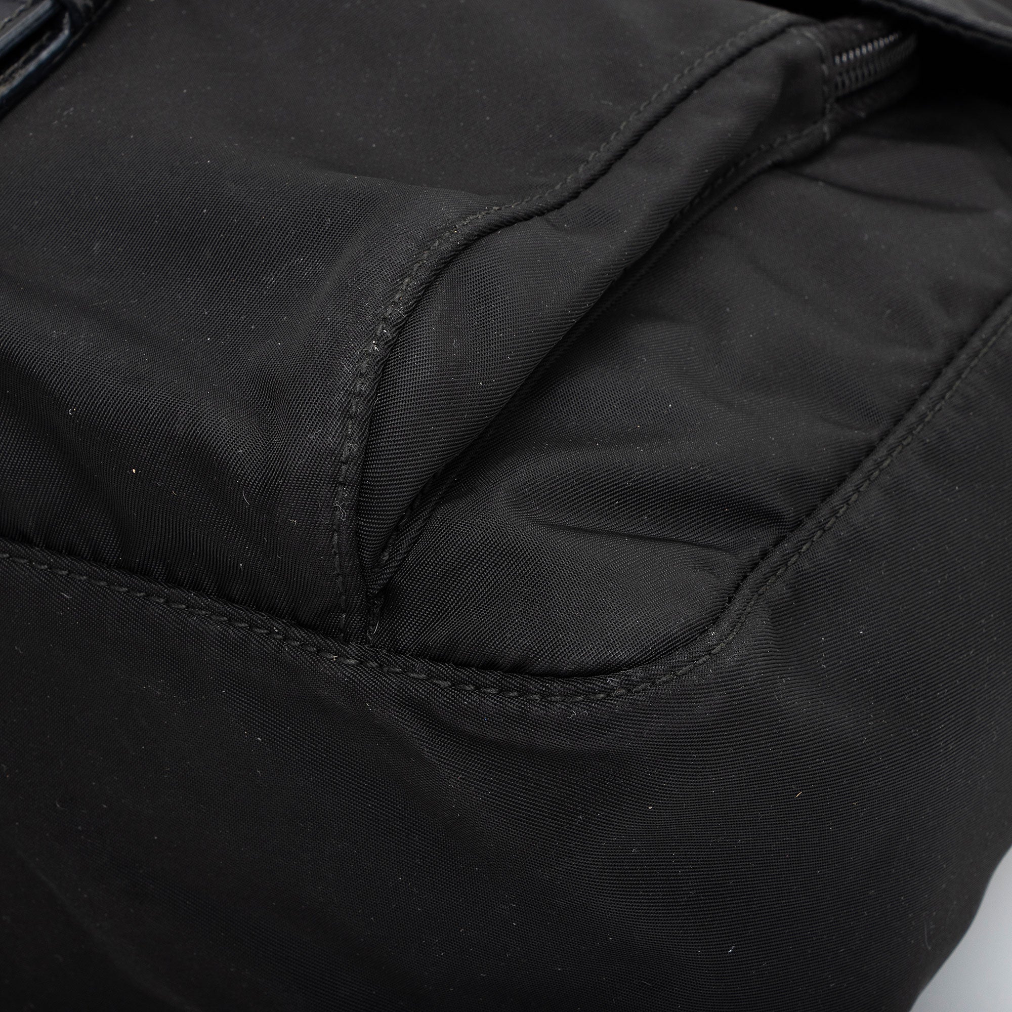 Prada Tessuto Buckle Messenger (SHF-ZElqhI)