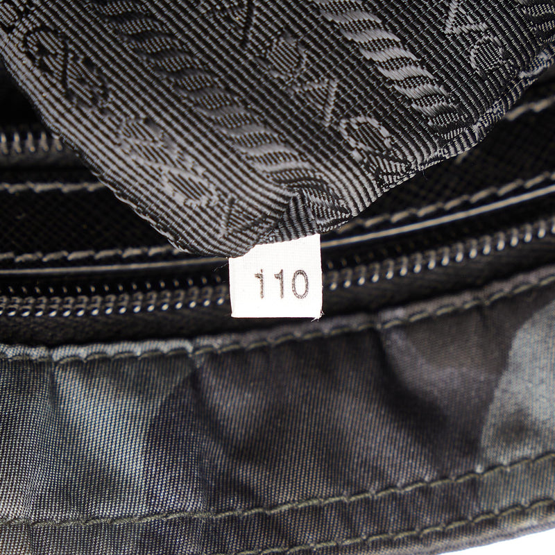 Prada Tessuto Camo Messenger Bag (SHG-ftIjDN)