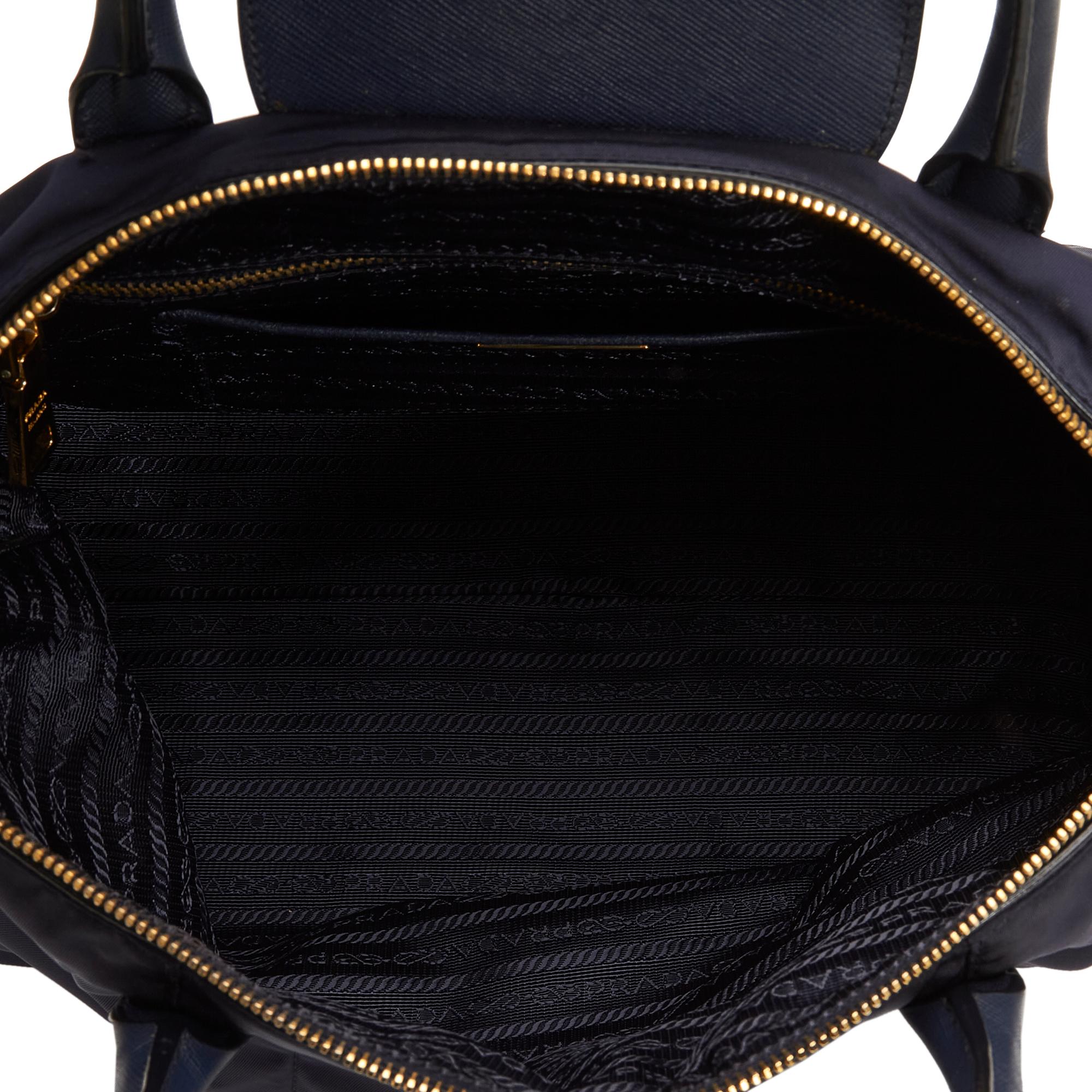 Prada Tessuto Crossbody Bag (SHG-RzLdLo)