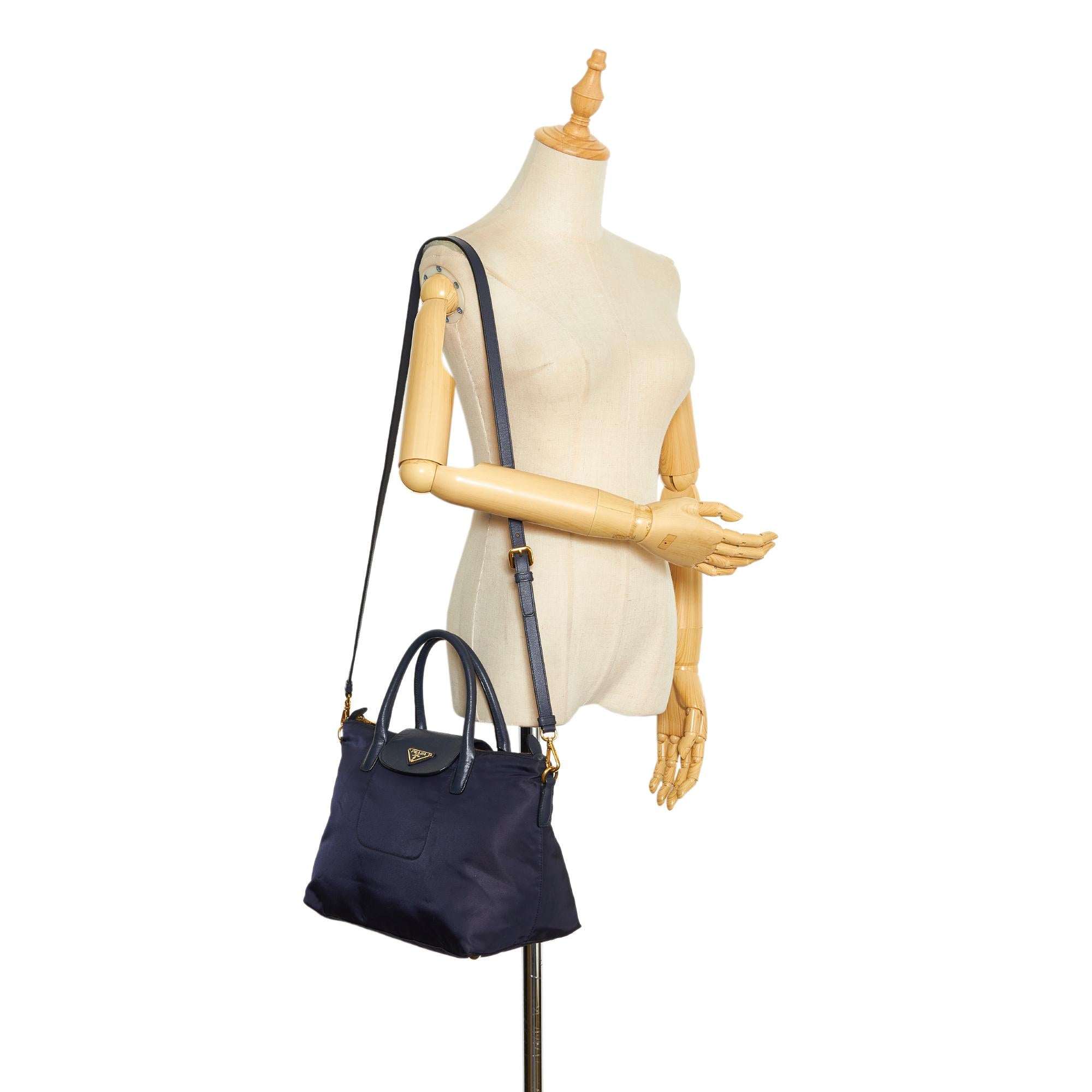 Prada Tessuto Crossbody Bag (SHG-RzLdLo)
