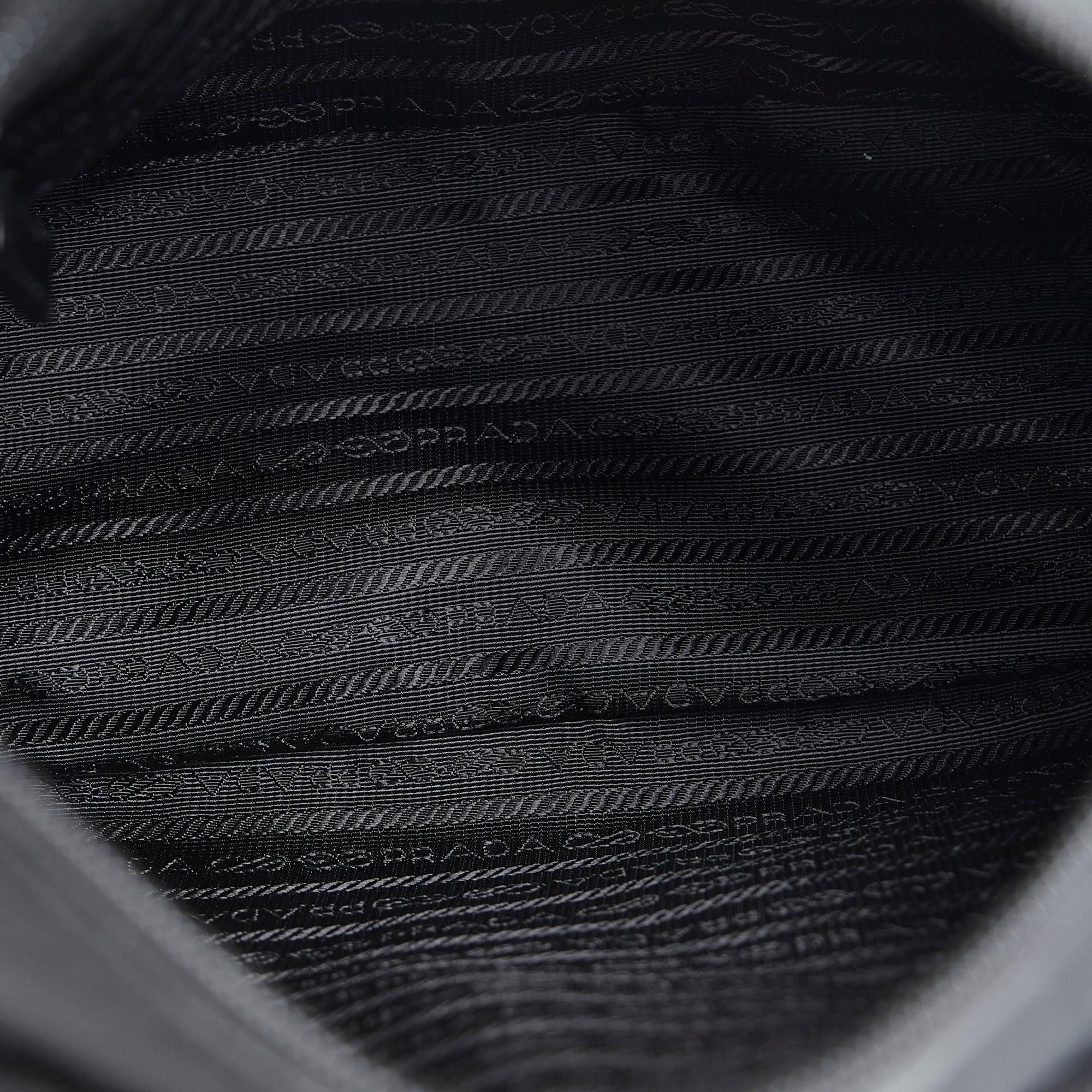 Prada Tessuto Crossbody Bag (SHG-lksWTM)