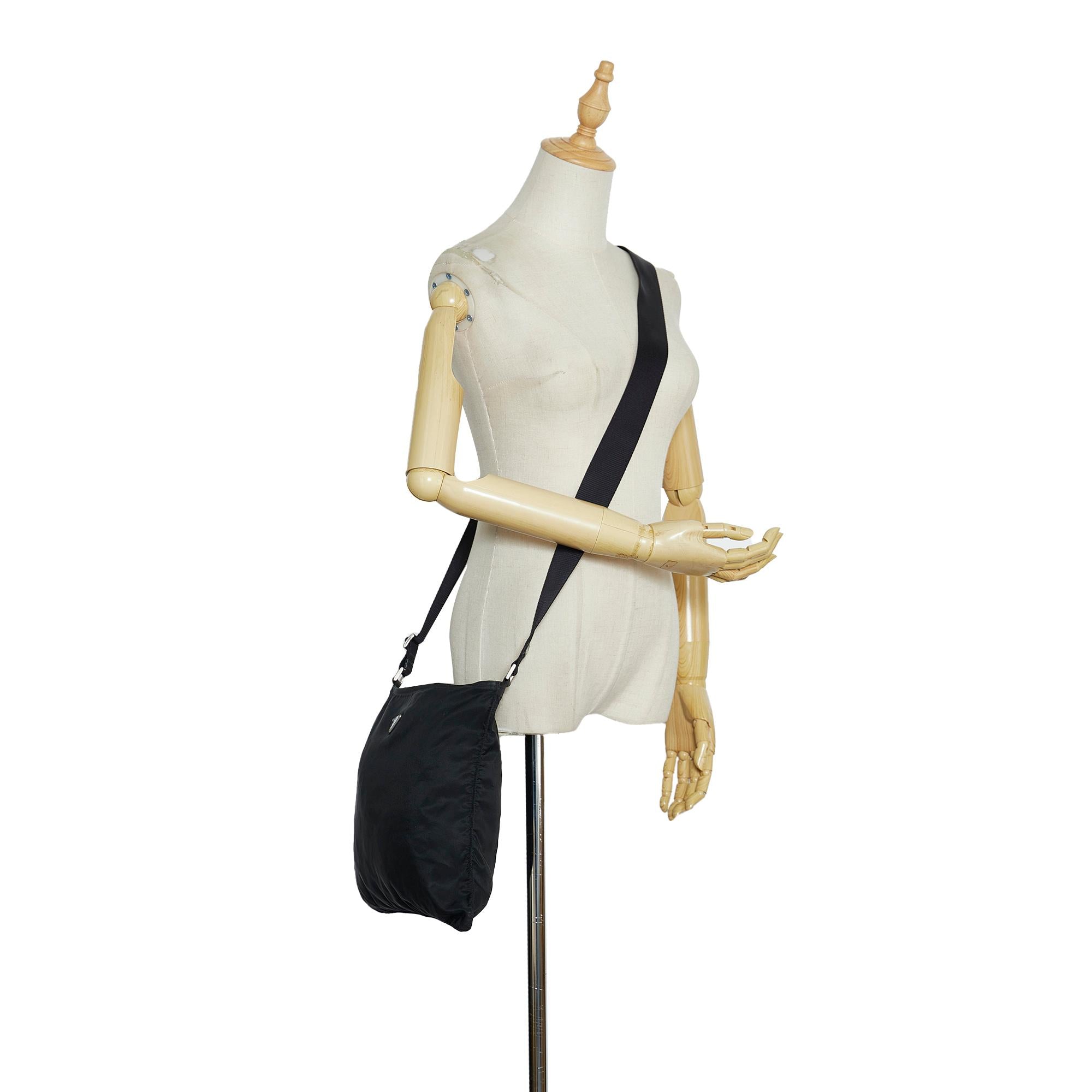 Prada Tessuto Crossbody Bag (SHG-djHHc2)