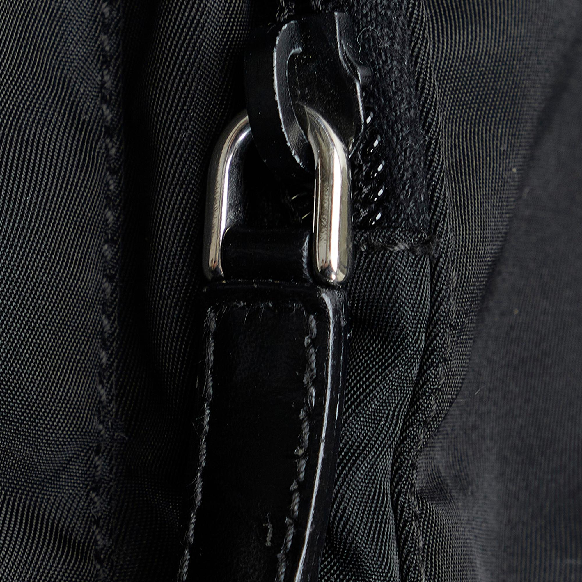 Prada Tessuto Crossbody Bag (SHG-atVGHL)