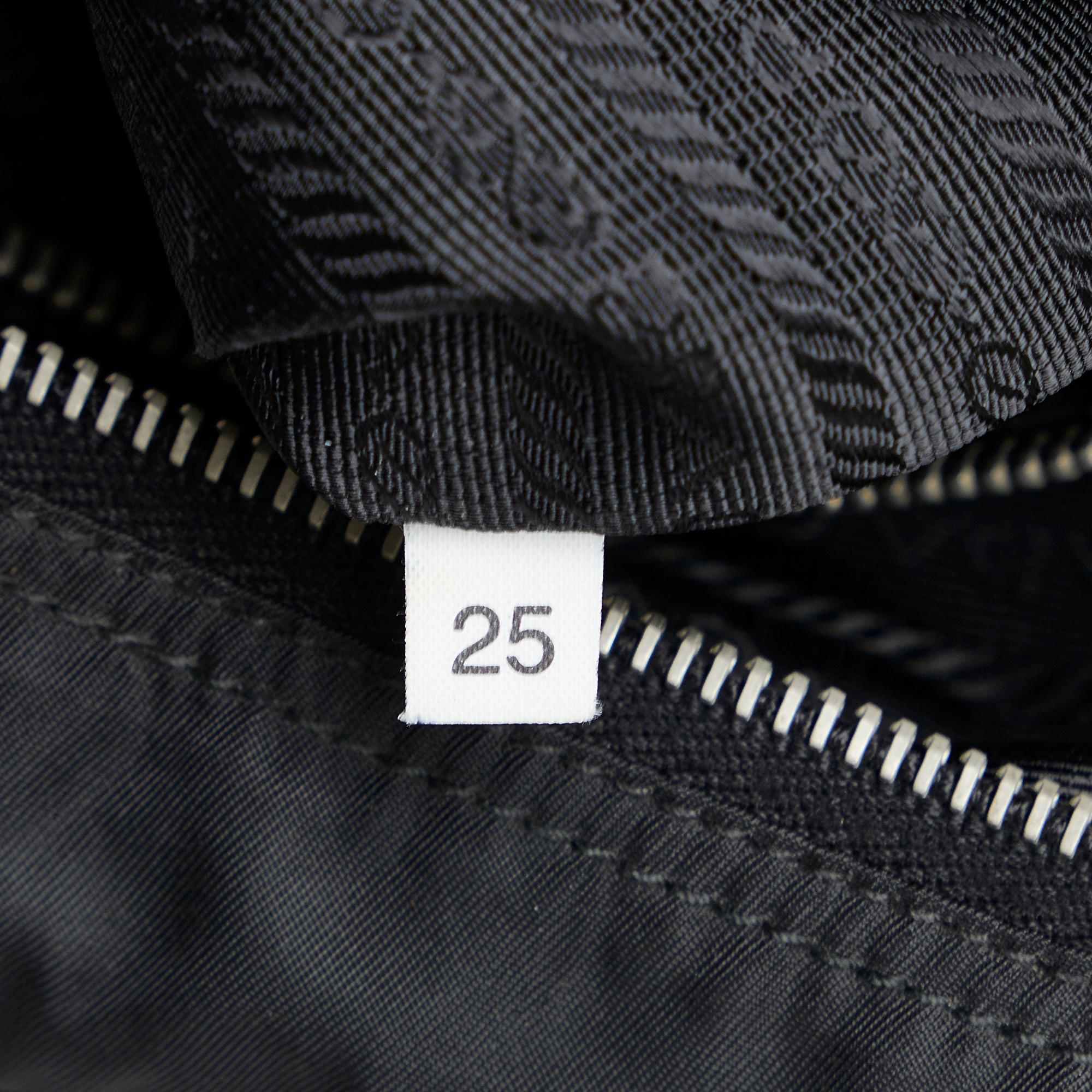 Prada Tessuto Crossbody Bag (SHG-1B2c8Y)