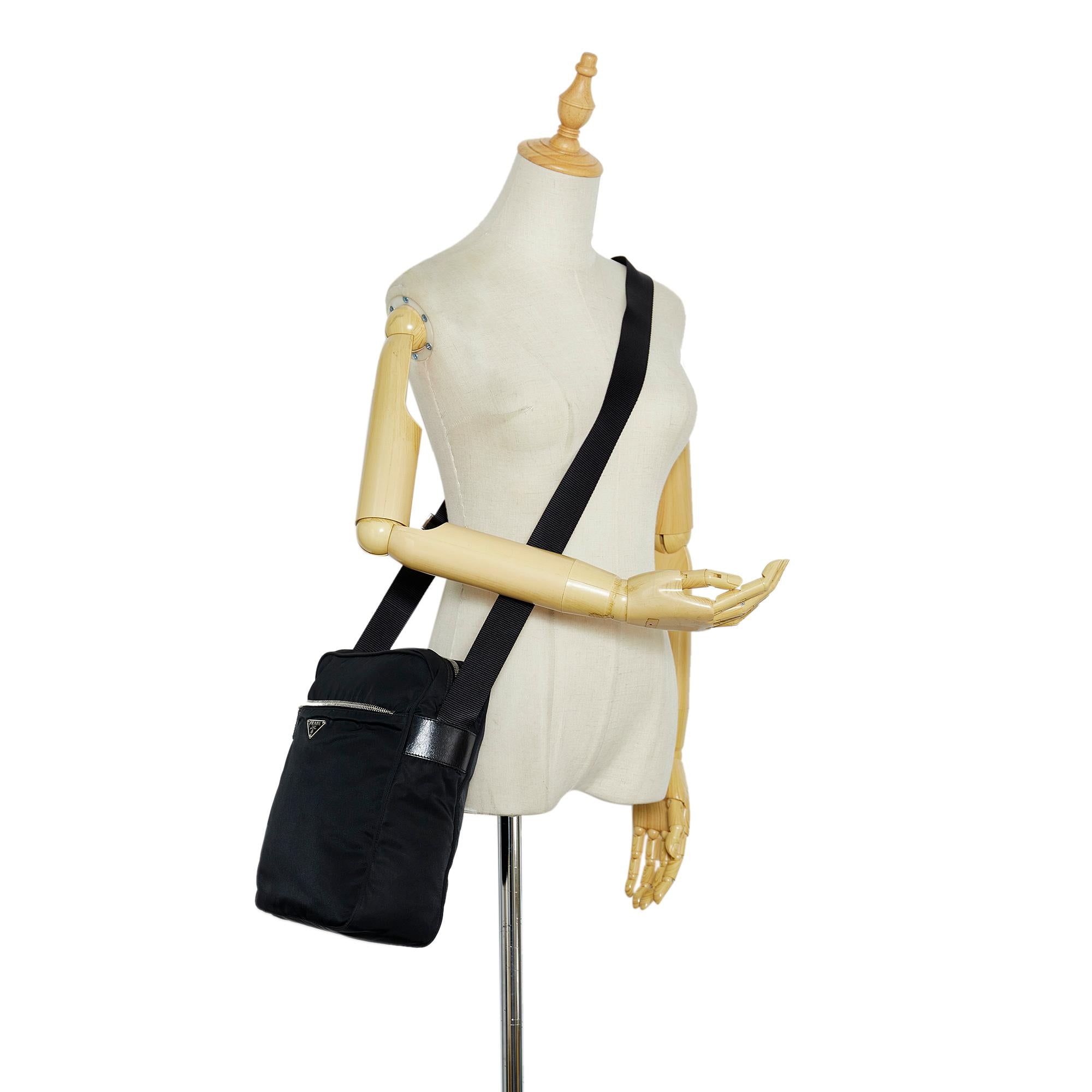 Prada Tessuto Crossbody Bag (SHG-1B2c8Y)