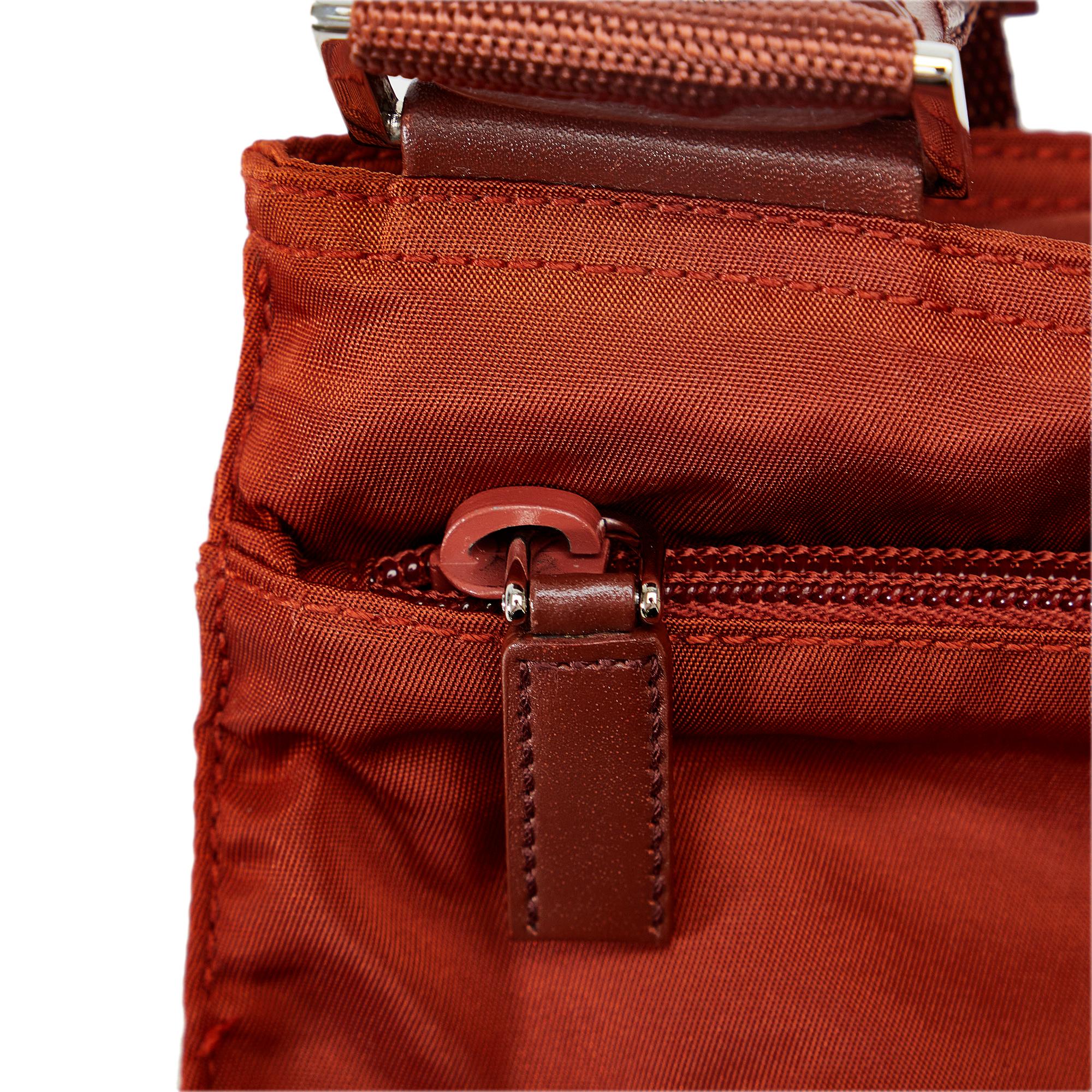 Prada Tessuto Crossbody Bag (SHG-FYPnsa)