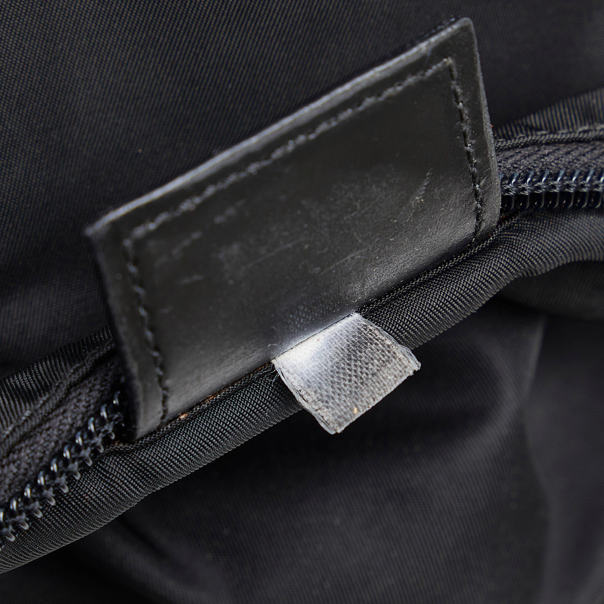 Prada Tessuto Crossbody Bag (SHG-FyTEiB)