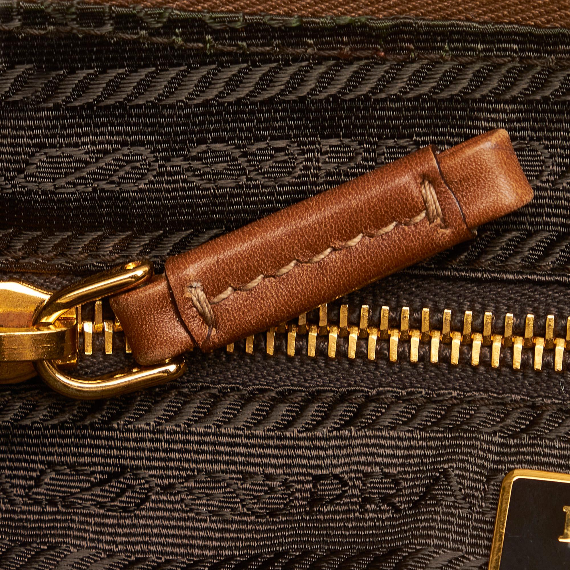 Prada Tessuto Crossbody (SHG-9mGxHO)