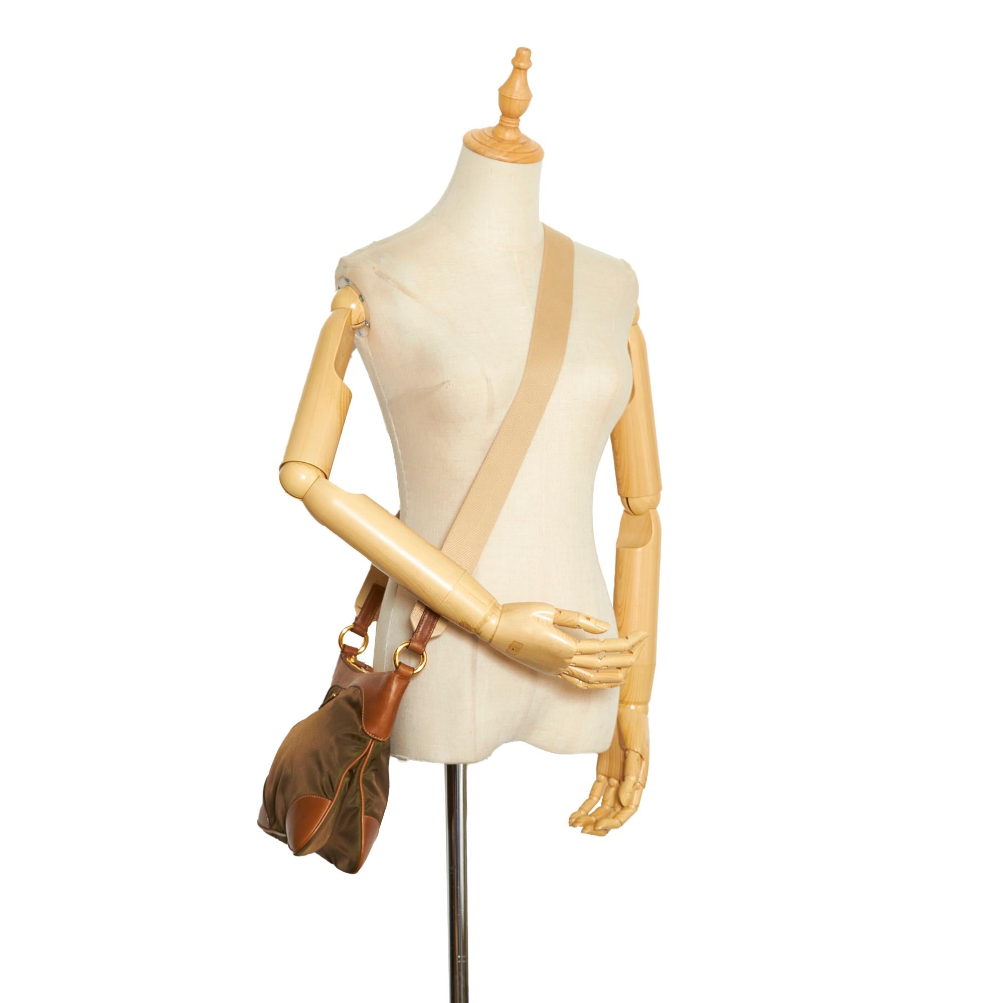 Prada Tessuto Crossbody (SHG-9mGxHO)