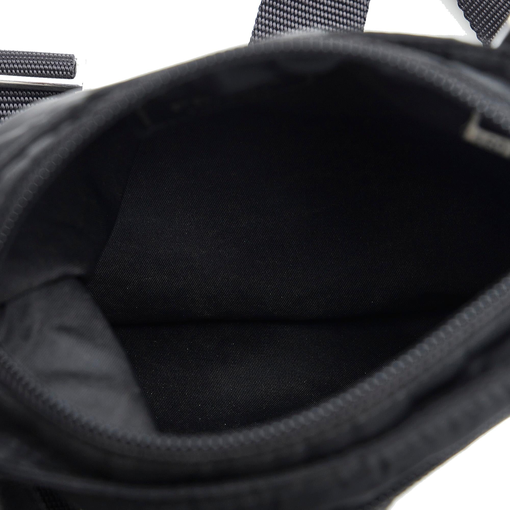 Prada Tessuto Crossbody (SHG-LB5OO5)