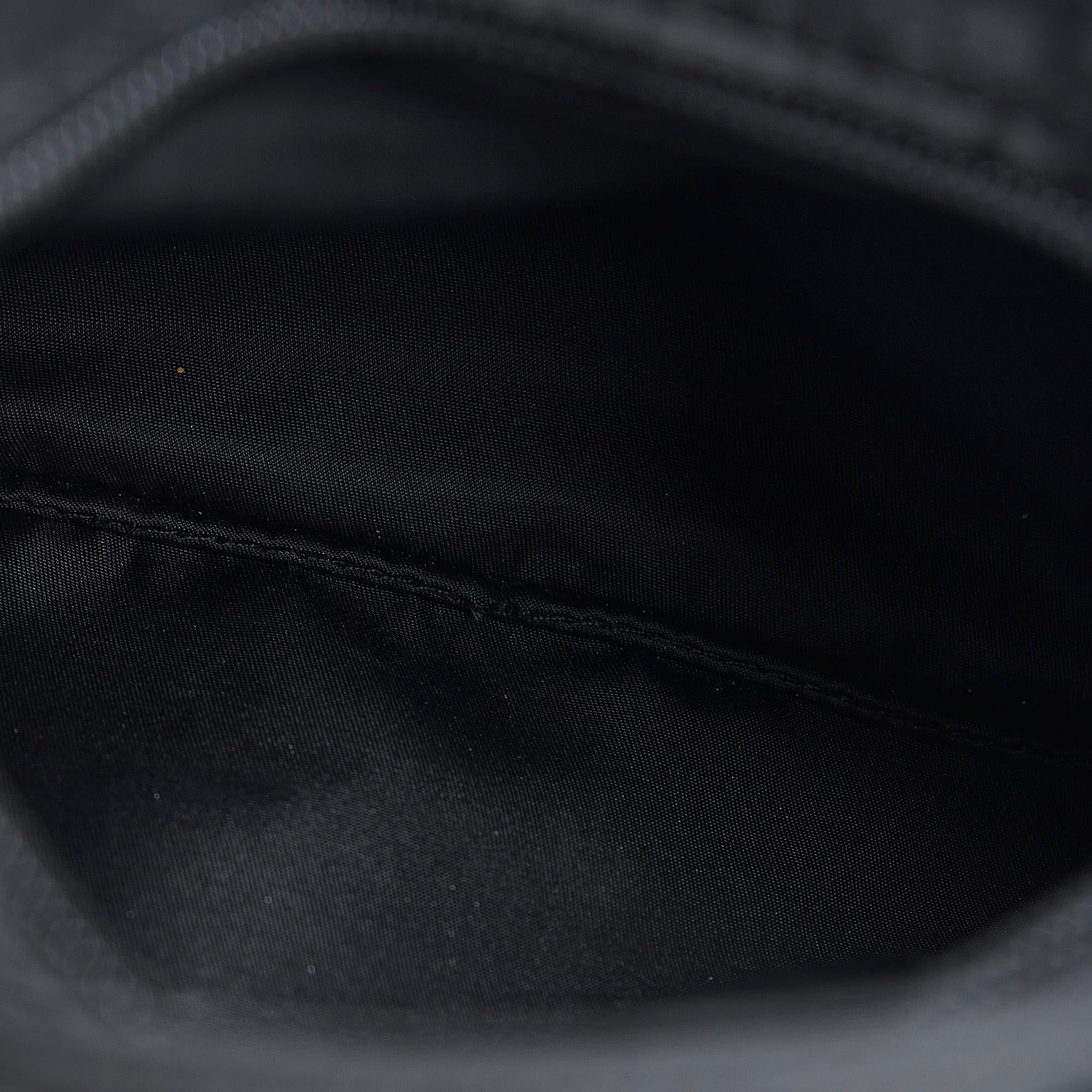 Prada Tessuto Crossbody (SHG-ksw0pT)