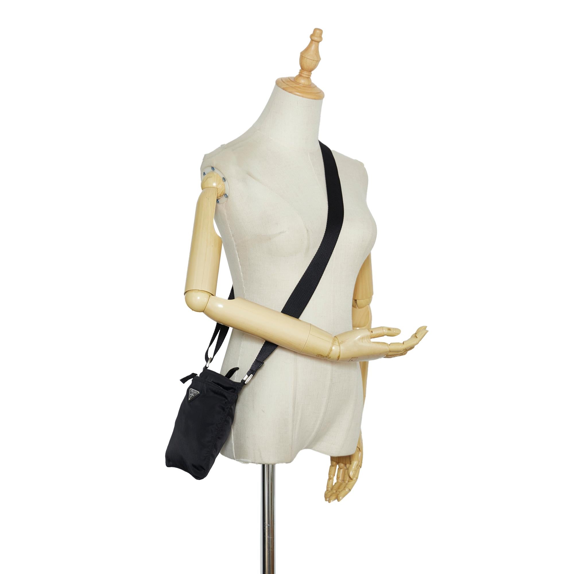 Prada Tessuto Crossbody (SHG-ksw0pT)