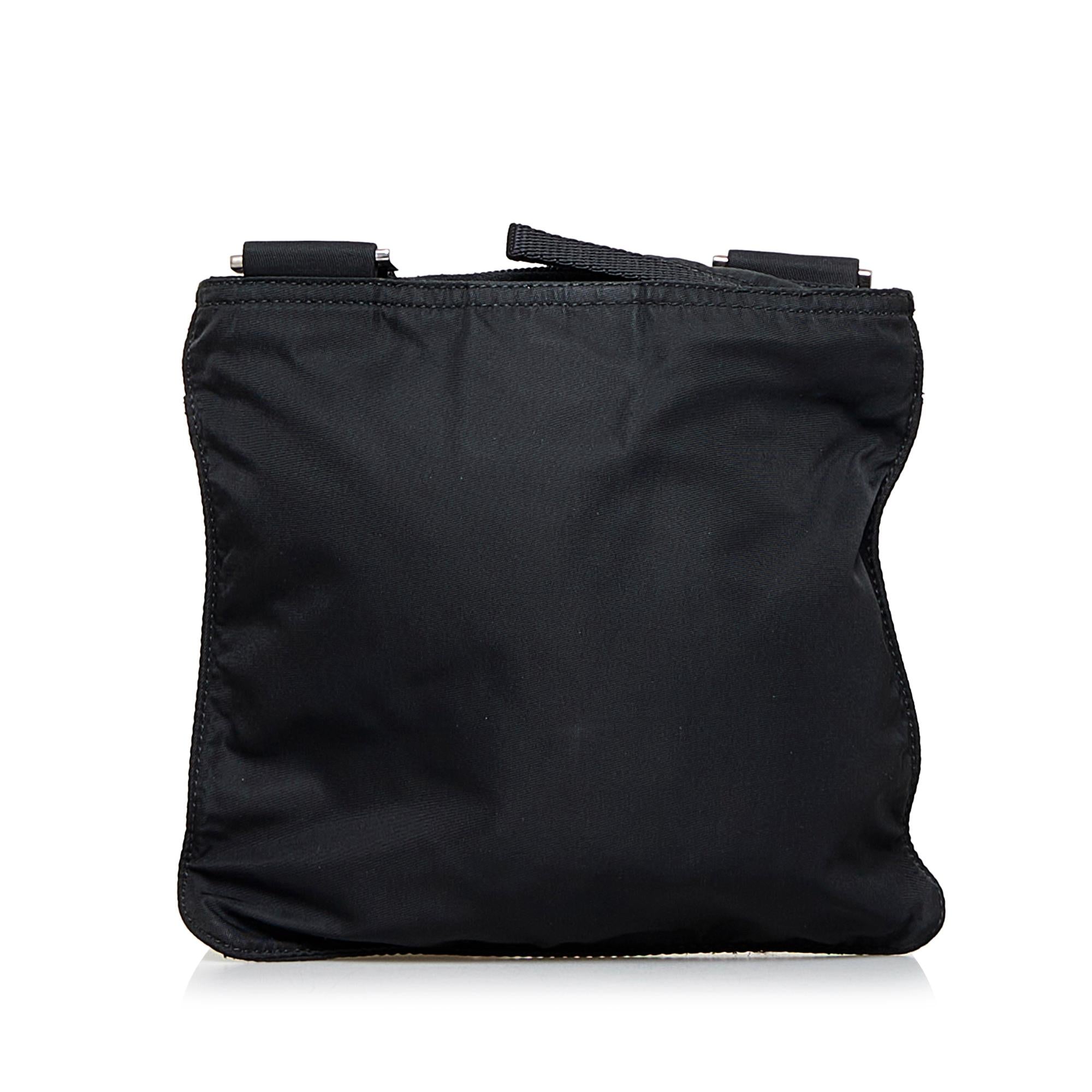 Prada Tessuto Crossbody (SHG-zsvYmD)