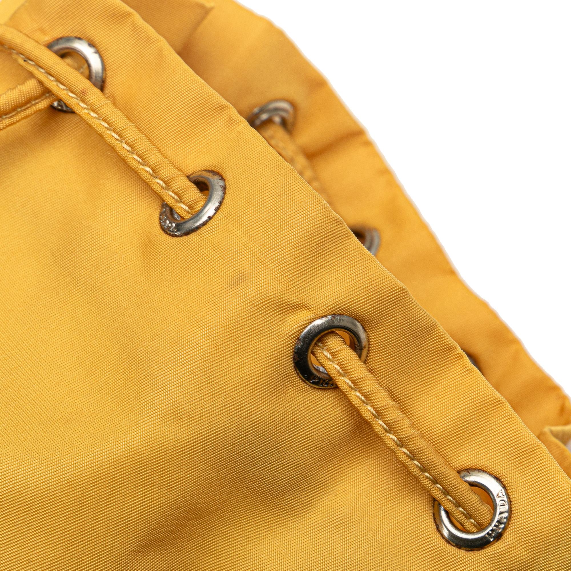 Prada Tessuto Drawstring Pouch (SHG-J0mrJx)