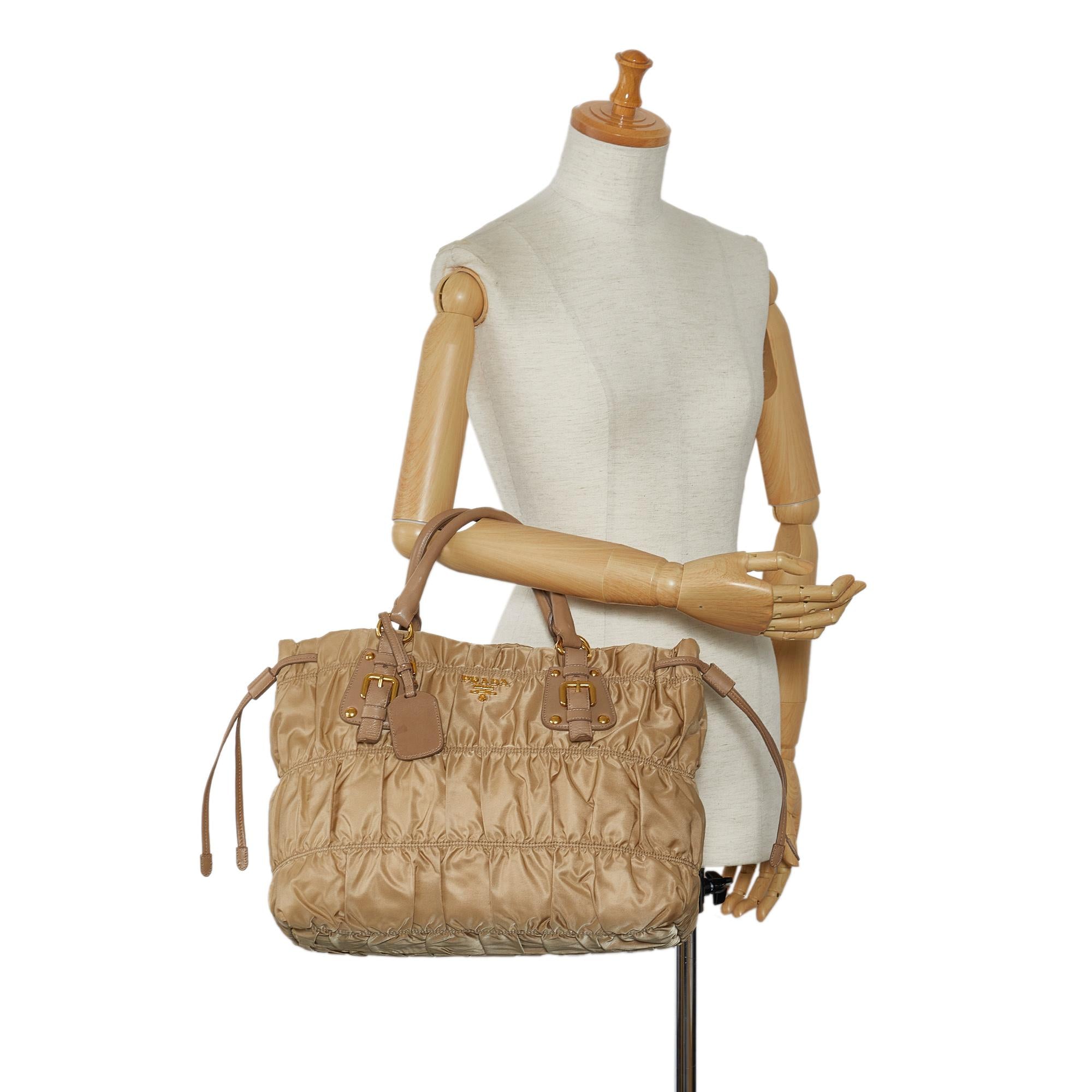 Prada Tessuto Gaufre Satchel (SHG-jASUHU)