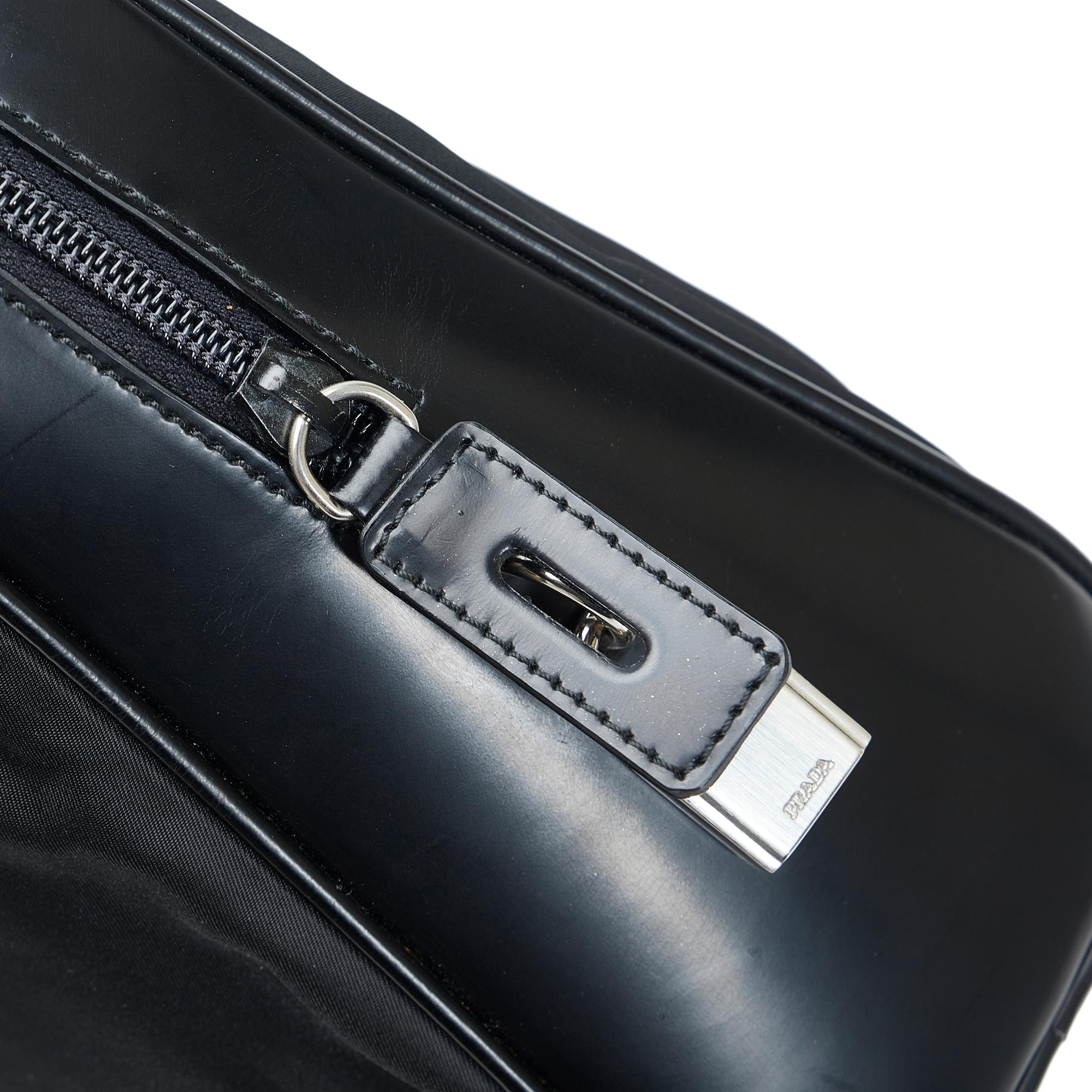 Prada Tessuto Handbag (SHG-BAIlO7)