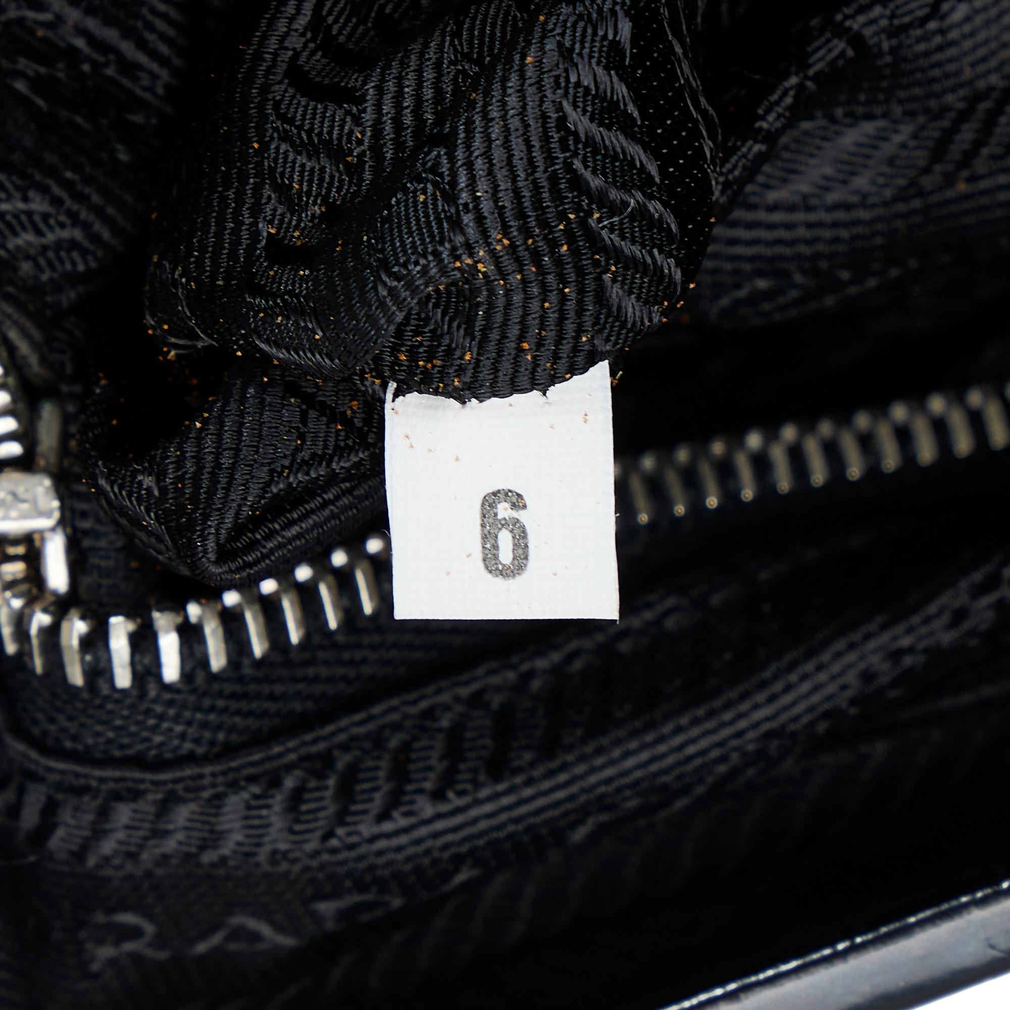 Prada Tessuto Handbag (SHG-LseSom)