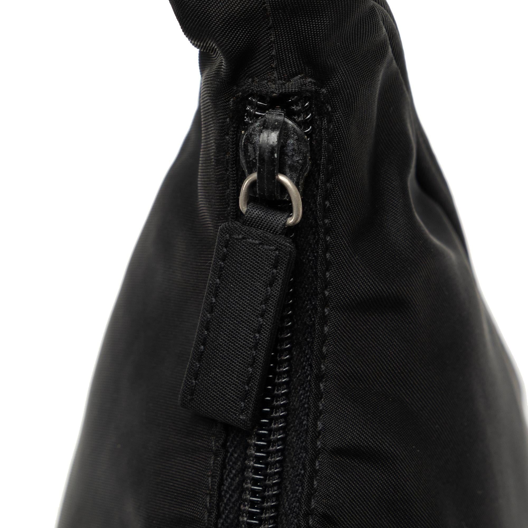 Prada Tessuto Hobo (SHG-WHvZHy)