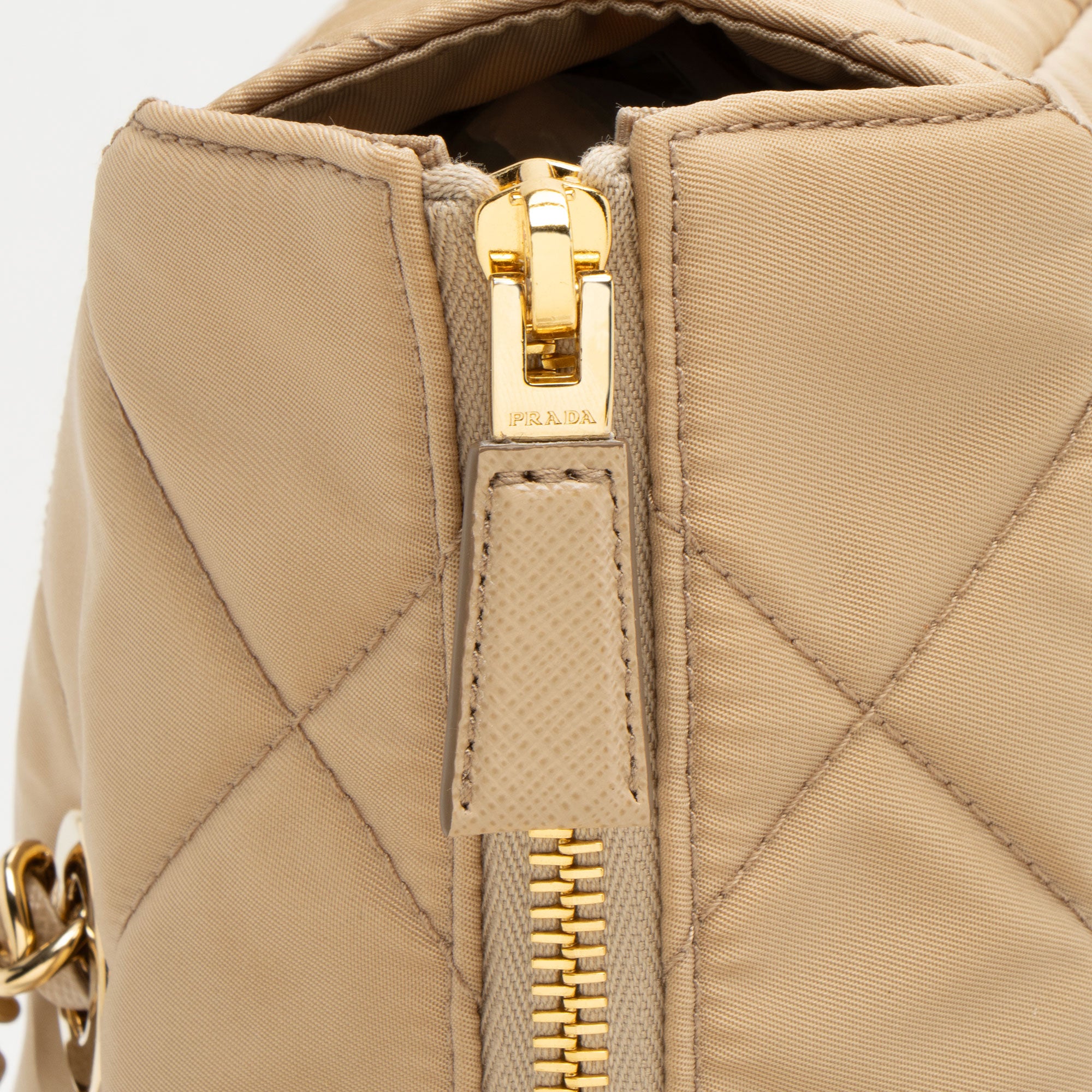 Prada Tessuto Impunturato Re-Edition 1995 Chain Medium Shoulder Bag
