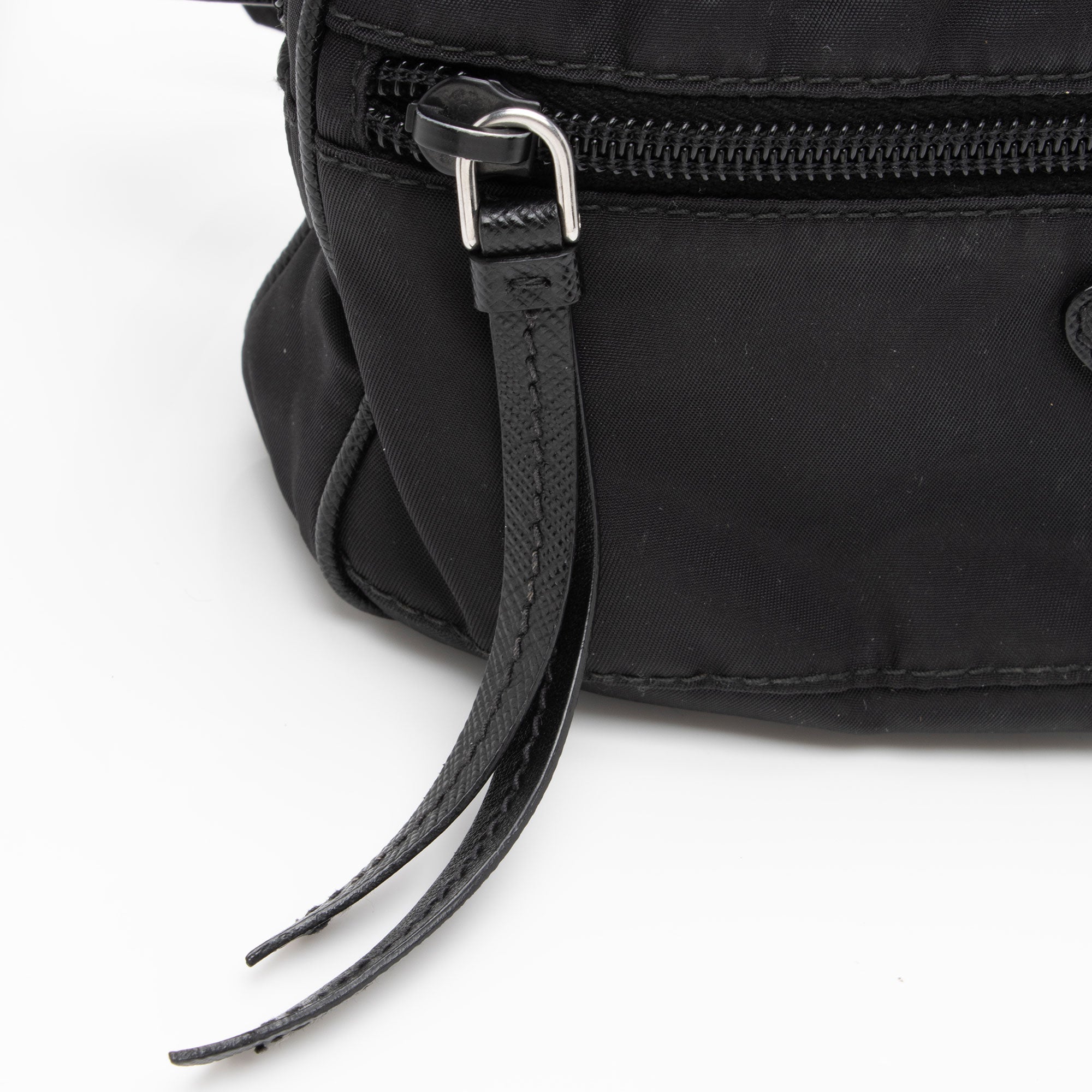 Prada Tessuto Zip Belt Bag (SHF-nB43OT)